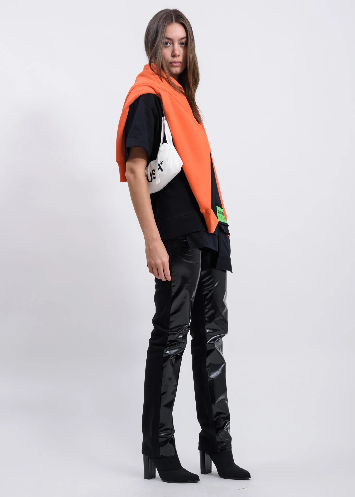 Black Waist Pocket T-Shirt - Image 5