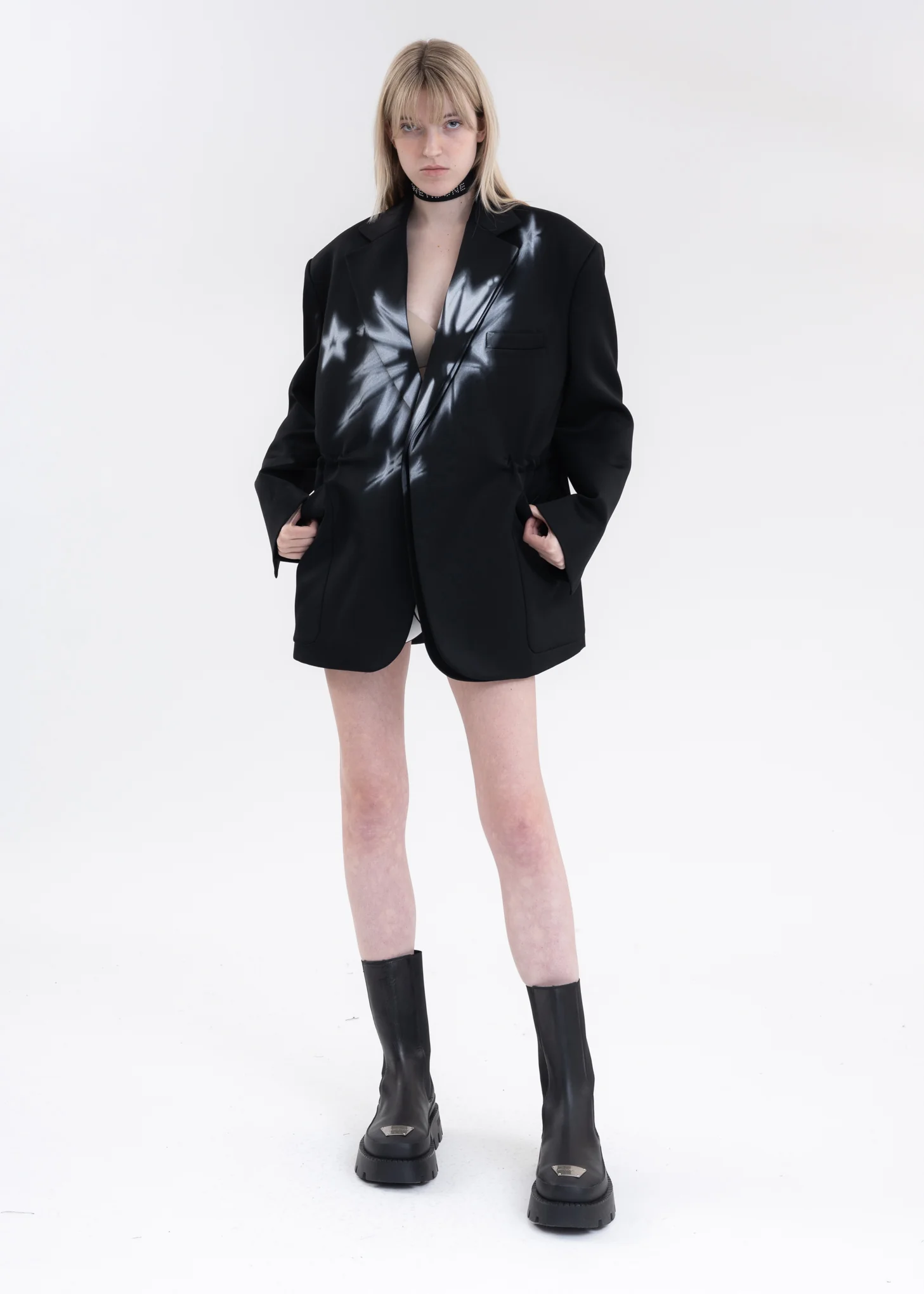 BLACK WAIST STRING JACKET WITH STAR PRINT - Image 5
