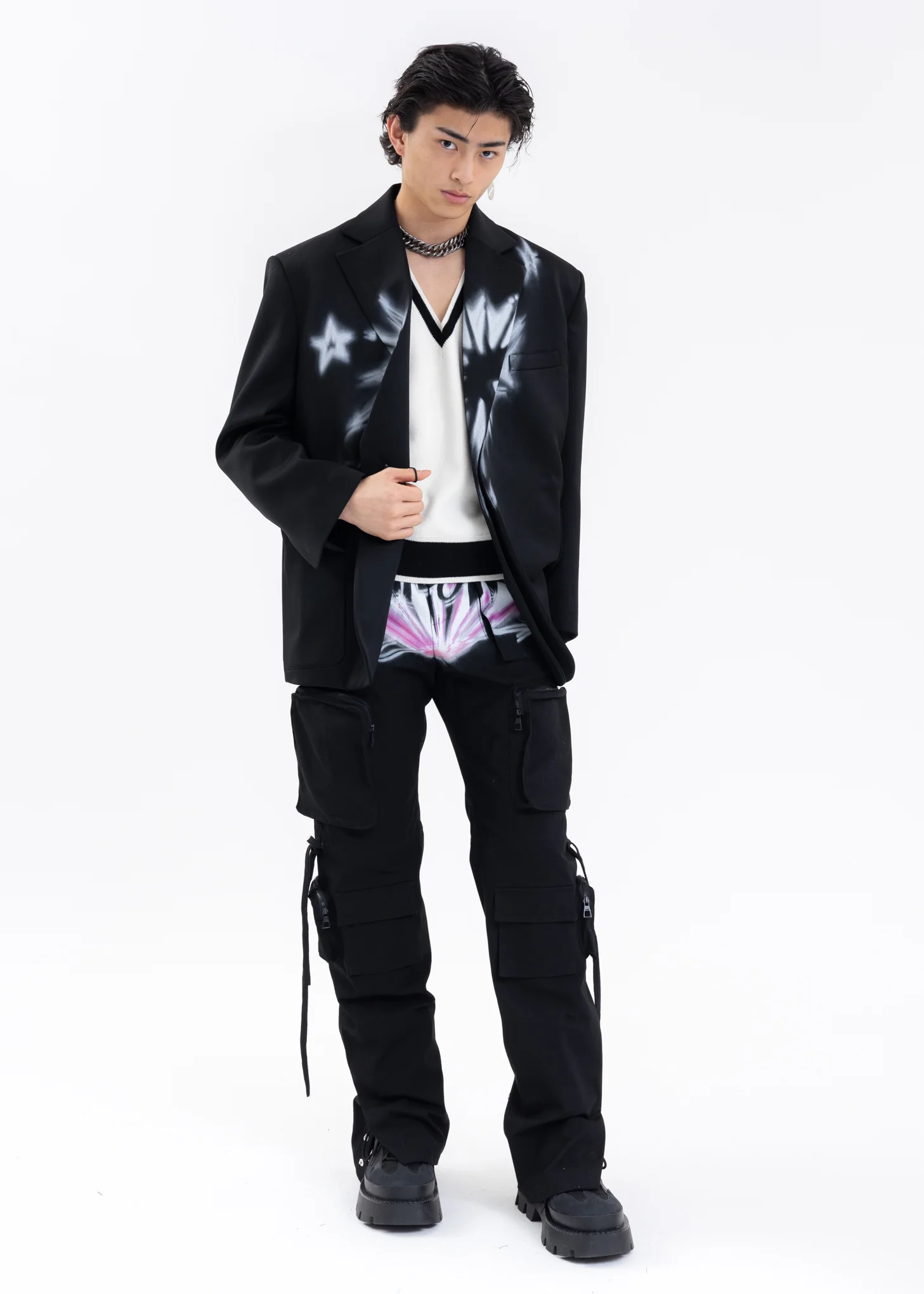 BLACK WAIST STRING JACKET WITH STAR PRINT - Image 6