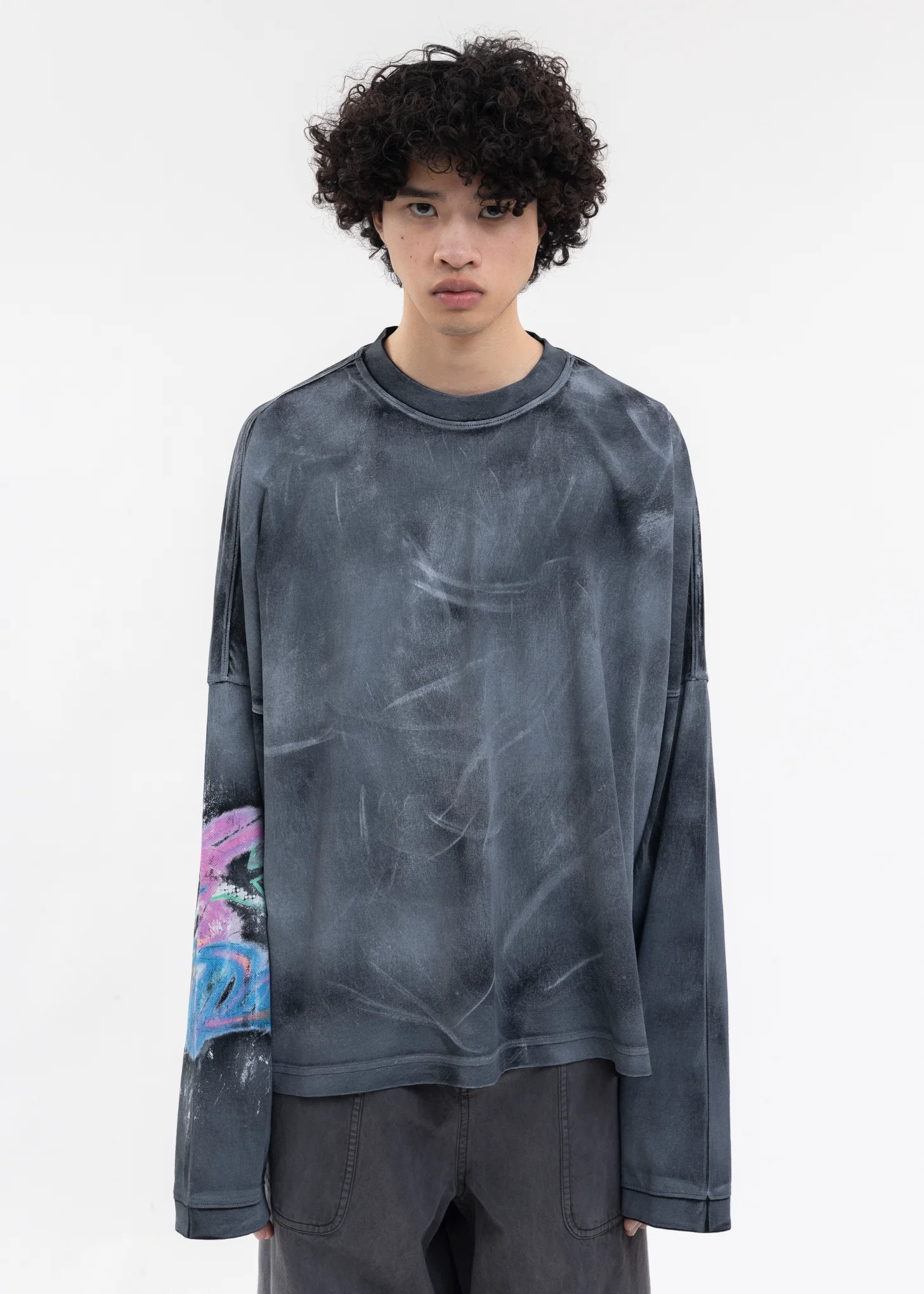 BLACK WASHED LOGO PRINT LONG-SLEEVED T-SHIRT