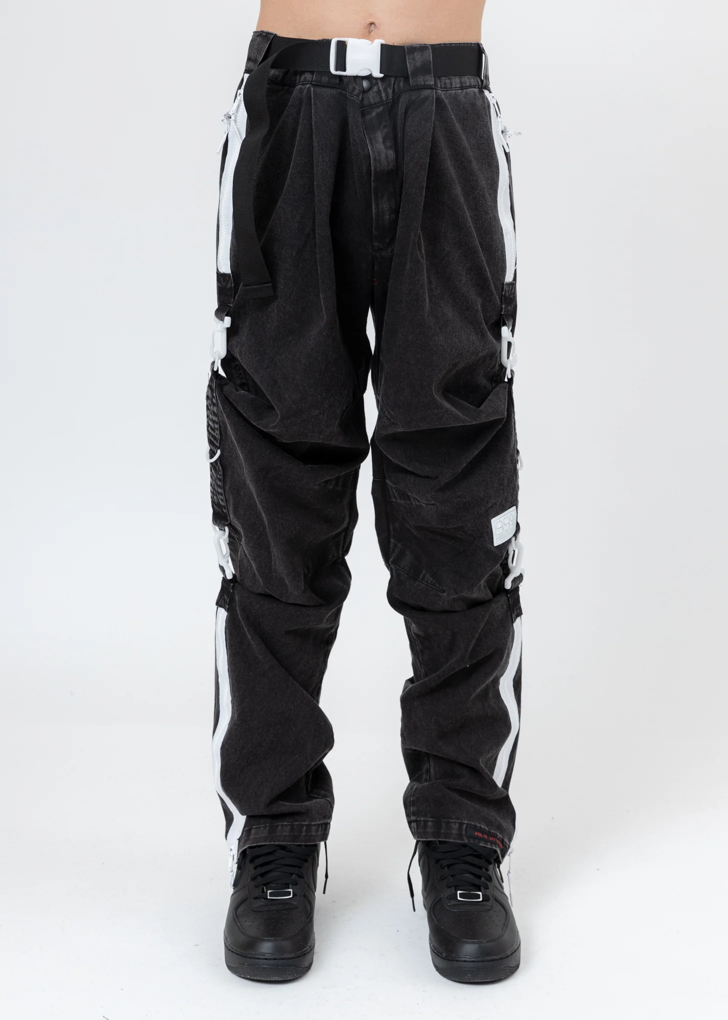 Black WASHING D-RING Pants - Image 3