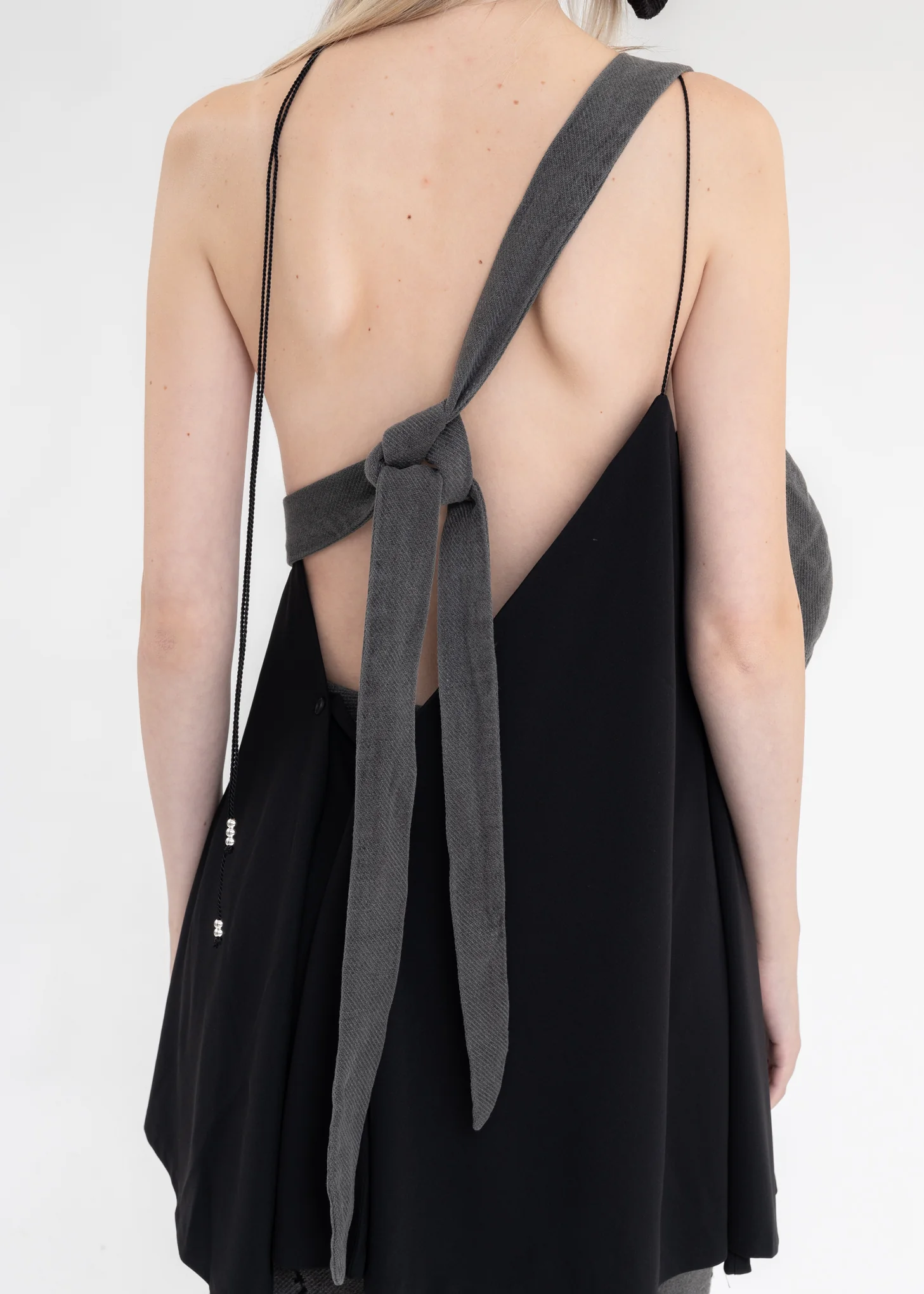 GREY WAIST BAG - Image 7