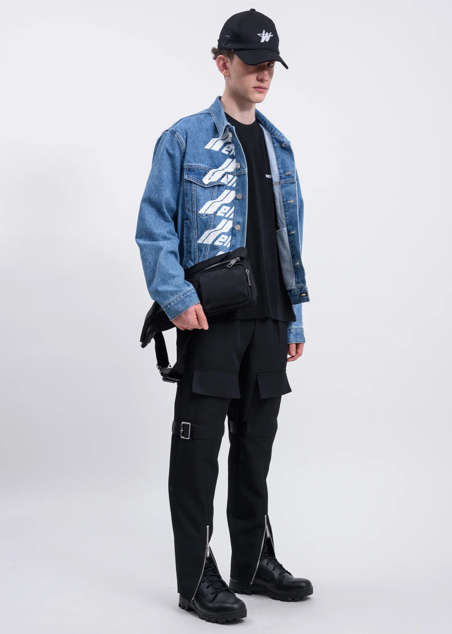 Black WELLDONE Logo Oversized Jersey Tee - Image 5