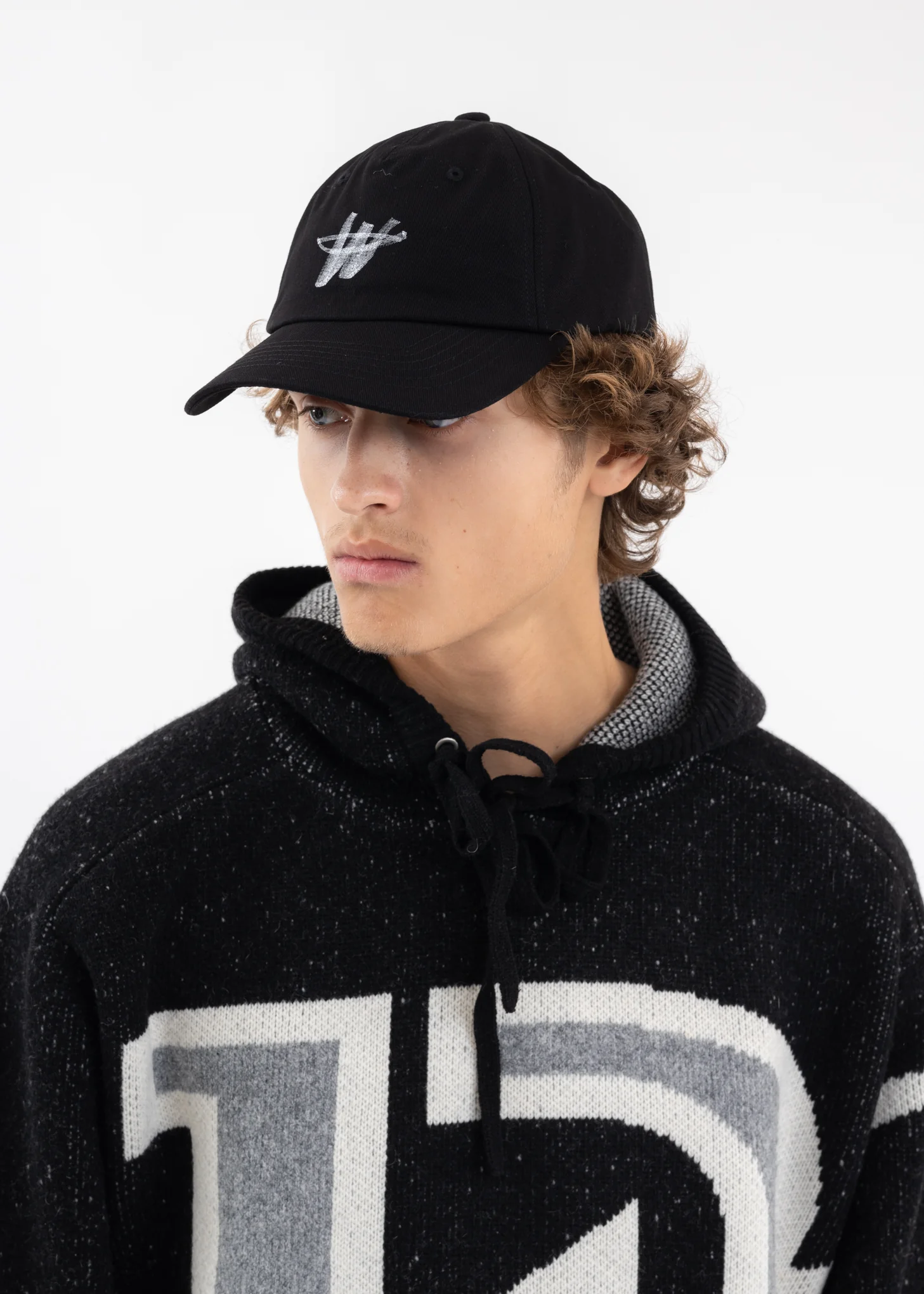 BLACK WD ONE LOGO CAP
