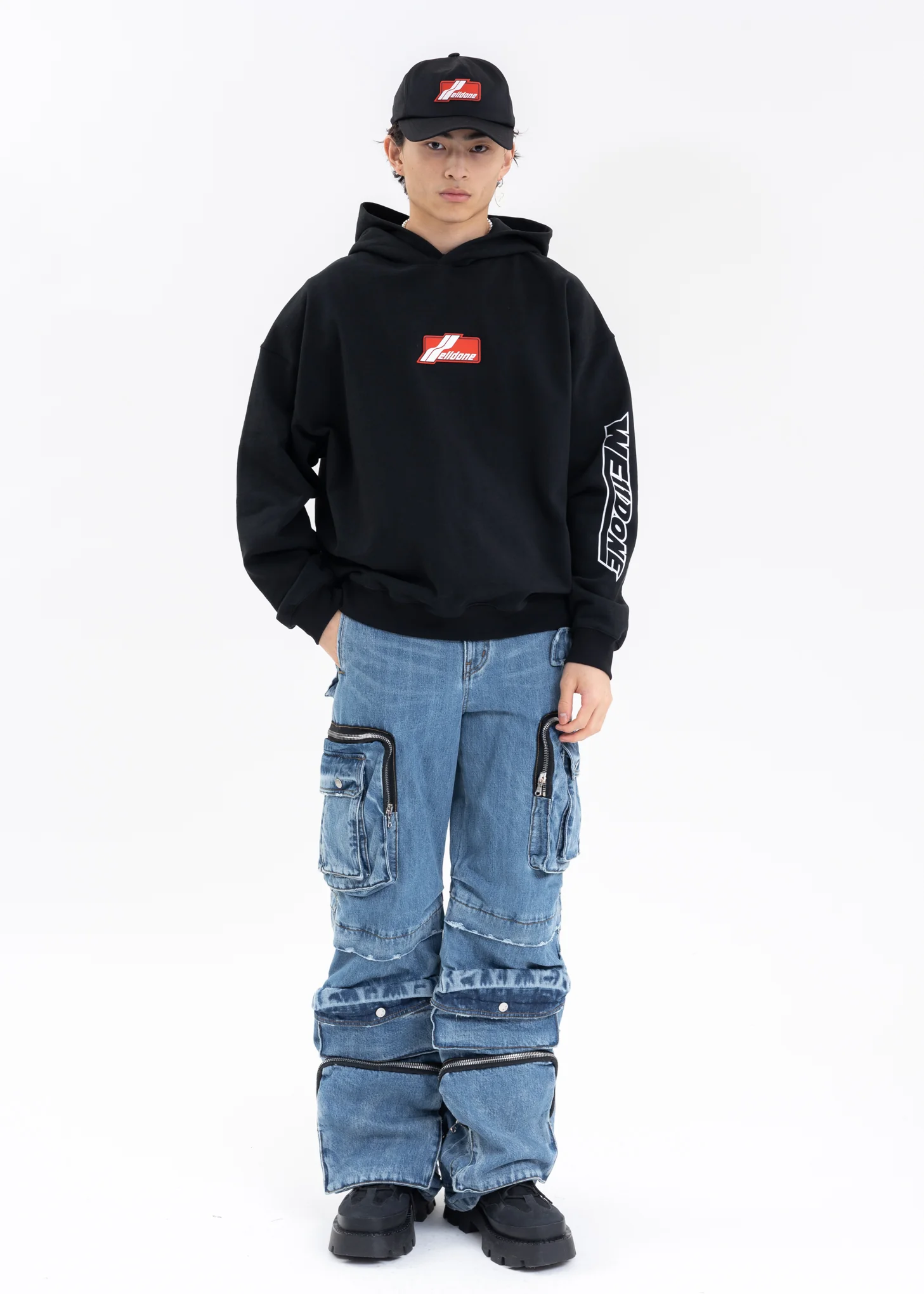 BLACK WE11DONE HEART SPRAY HOODIE - Image 6