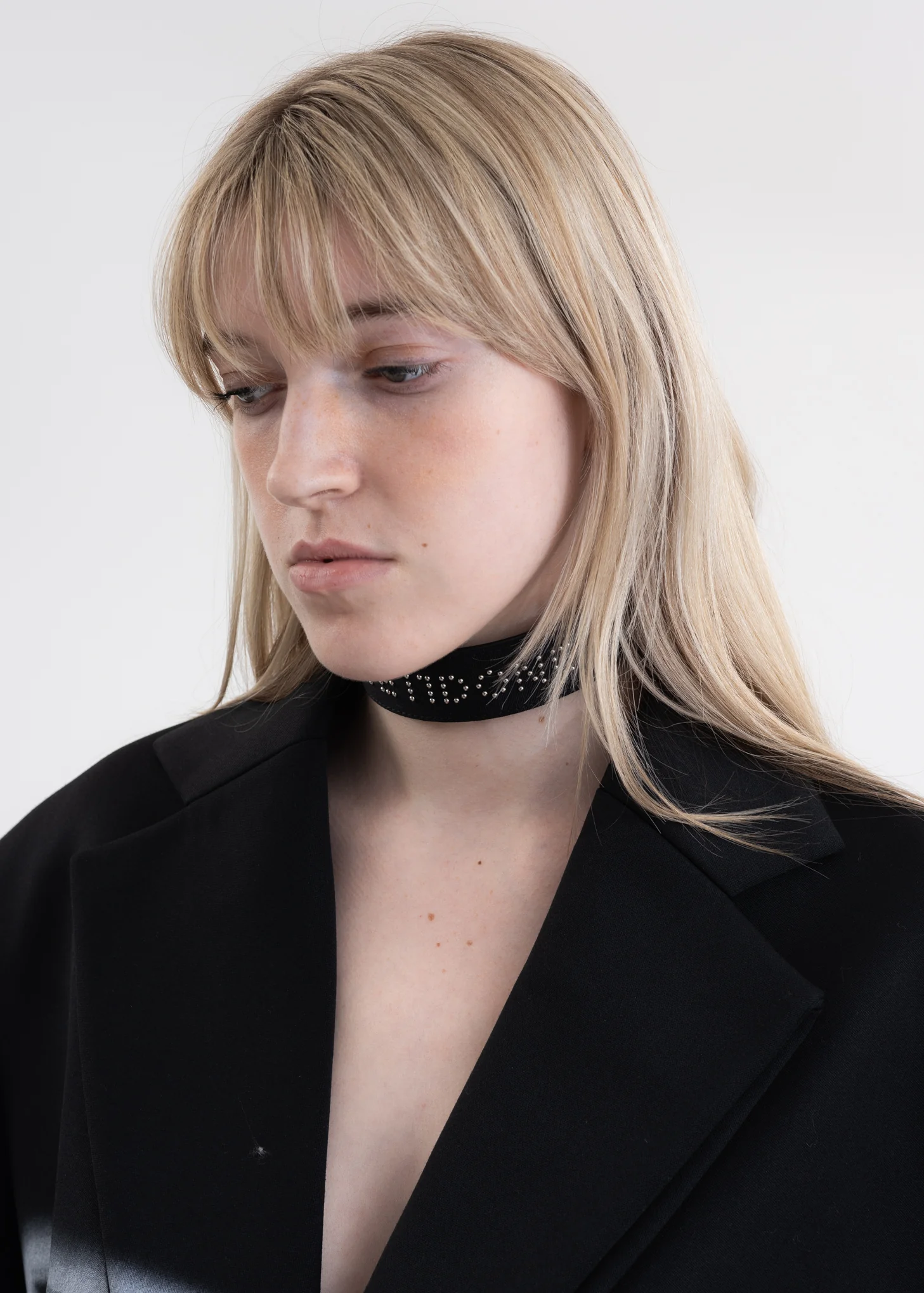 BLACK WE11DONE LOGO STRAP LARGE CHOKER - Image 2