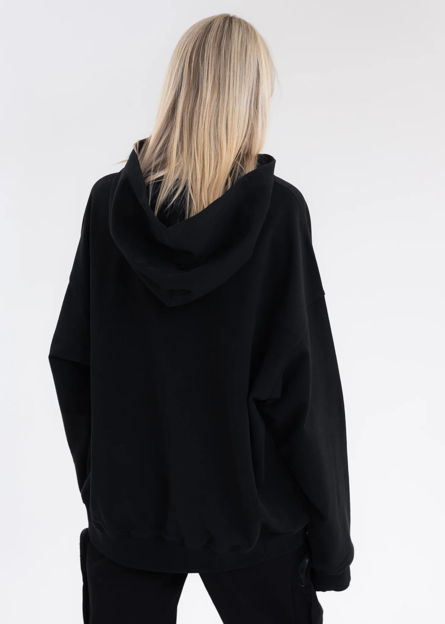 BLACK WE11DONE NEW LOGO HOODIE - Image 4