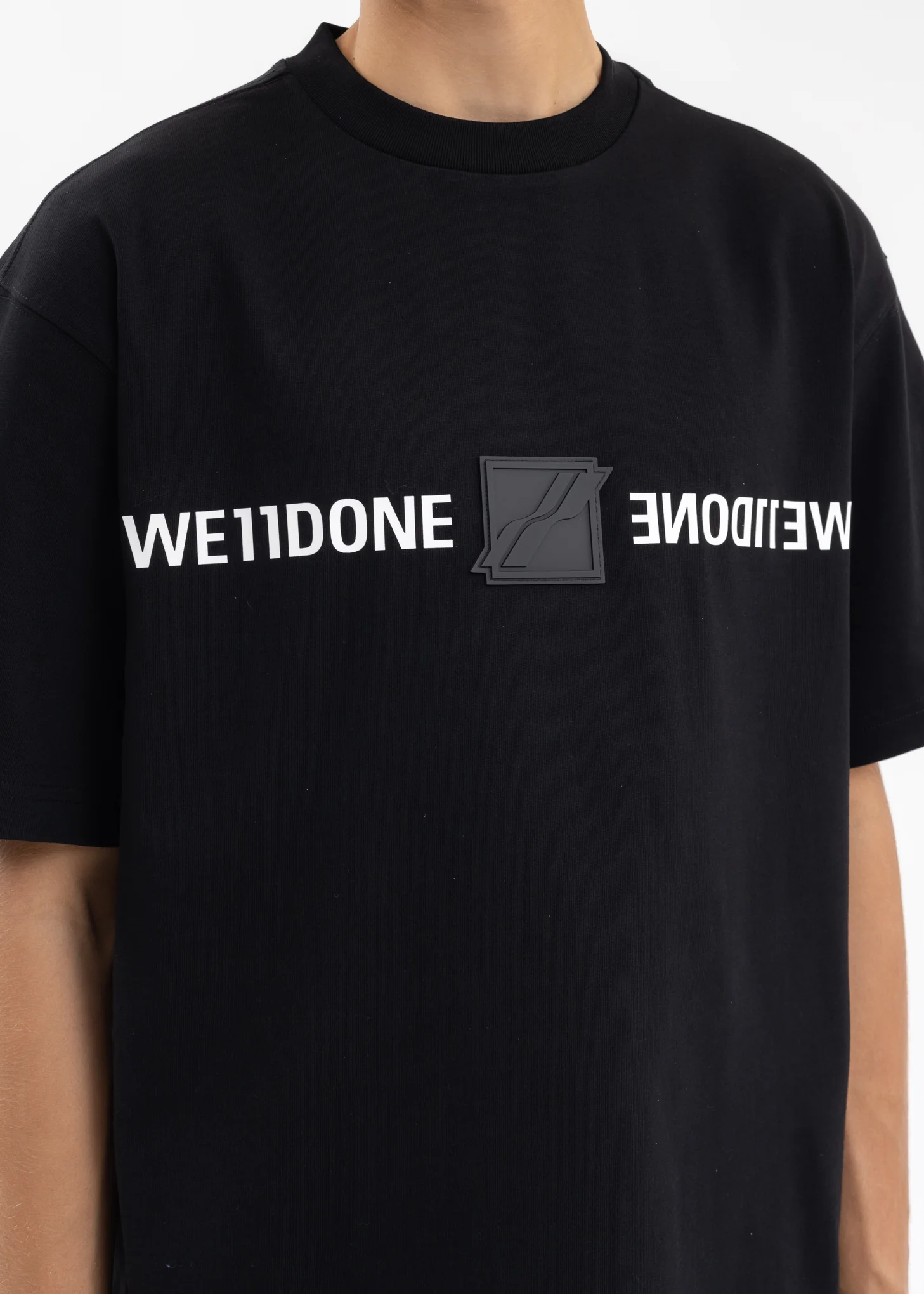 BLACK WE11DONE PATCHED MIRROR LOGO T-SHIRT - Image 2