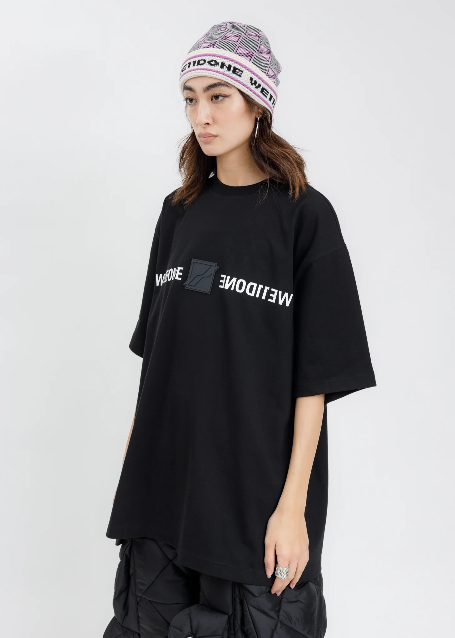 BLACK WE11DONE PATCHED MIRROR LOGO T-SHIRT - Image 2