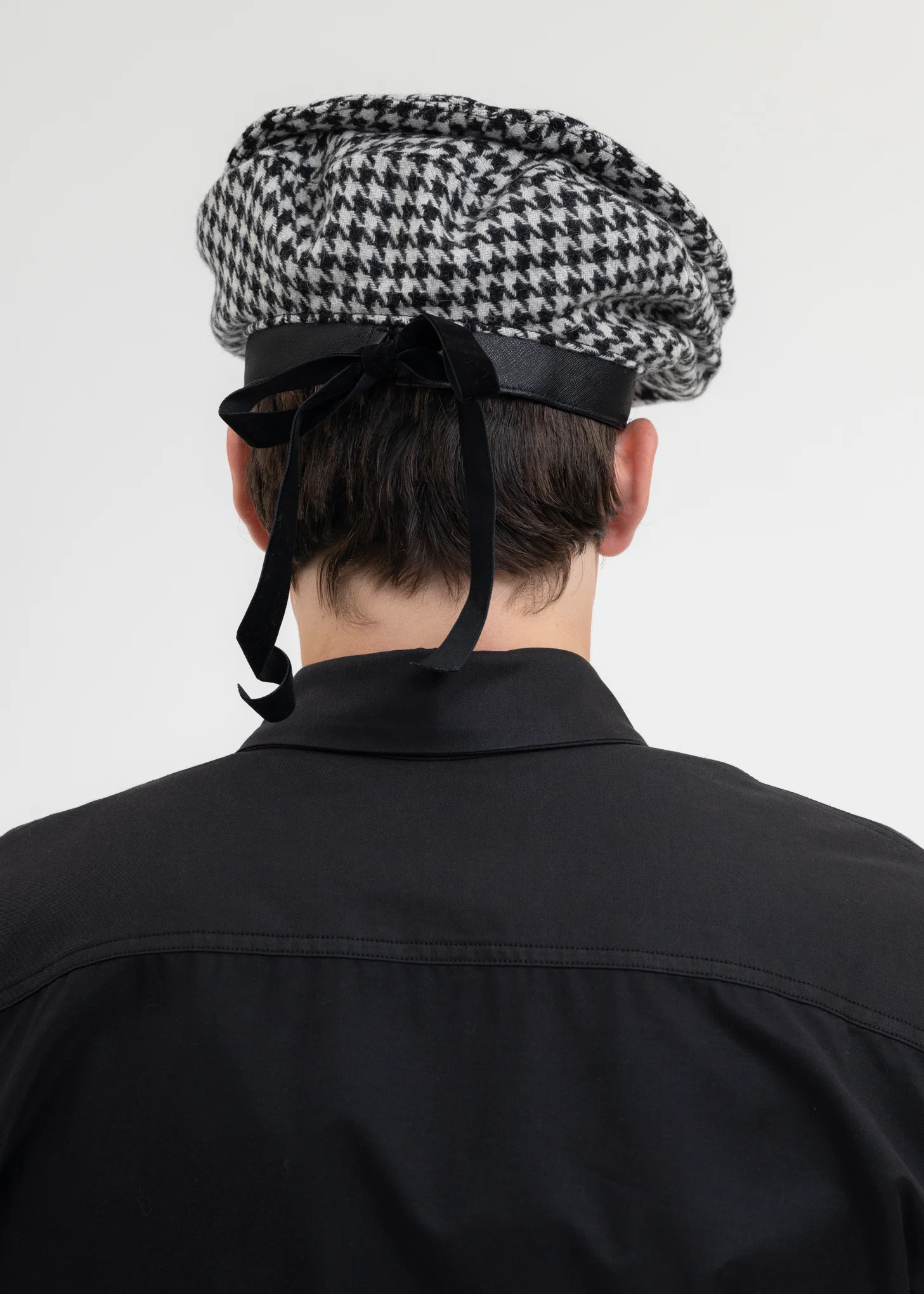 BLACK/WHITE SLASHED WOOL BERET (HOUNDSTOOTH) - Image 2
