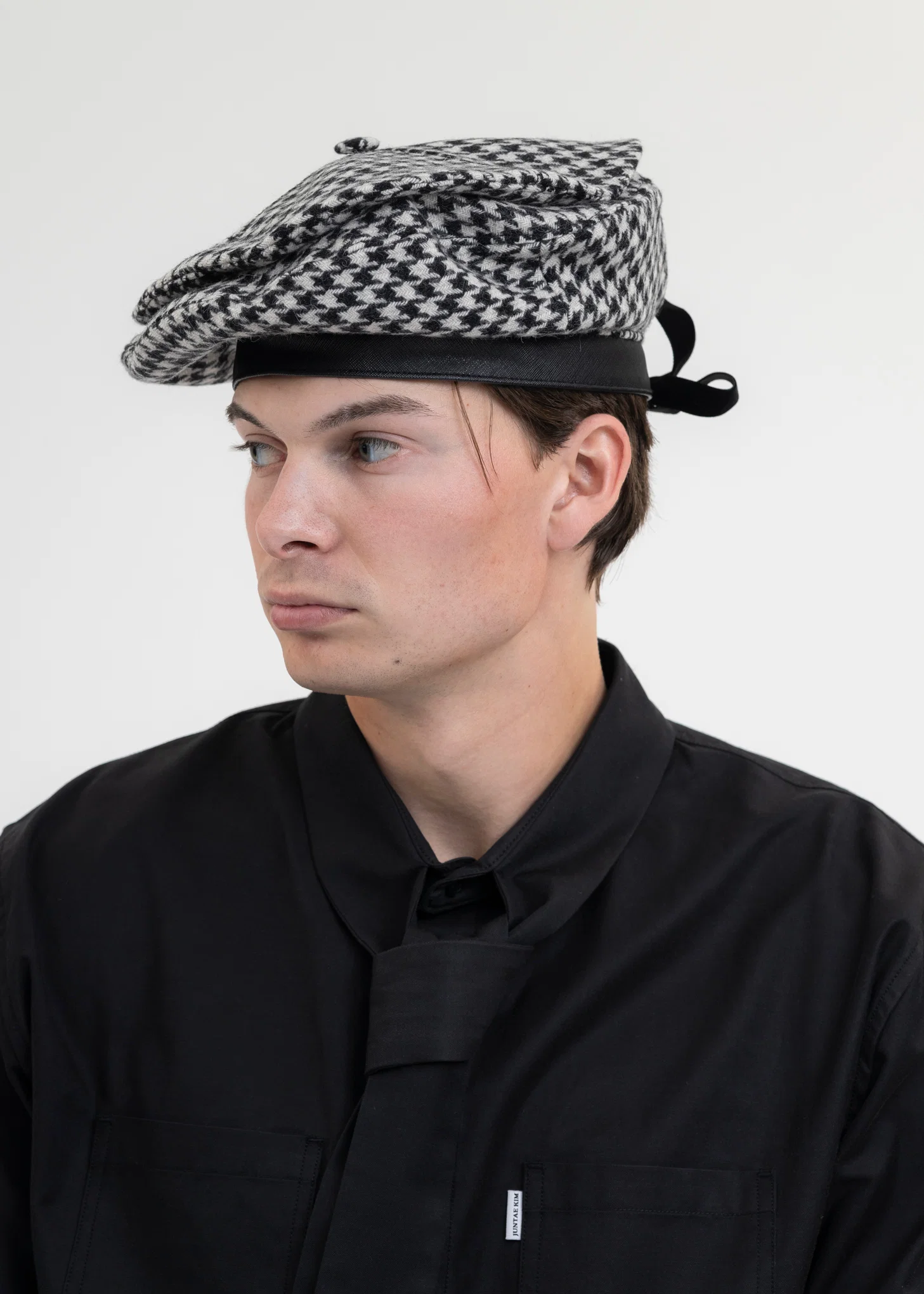 BLACK/WHITE SLASHED WOOL BERET (HOUNDSTOOTH) - Image 3