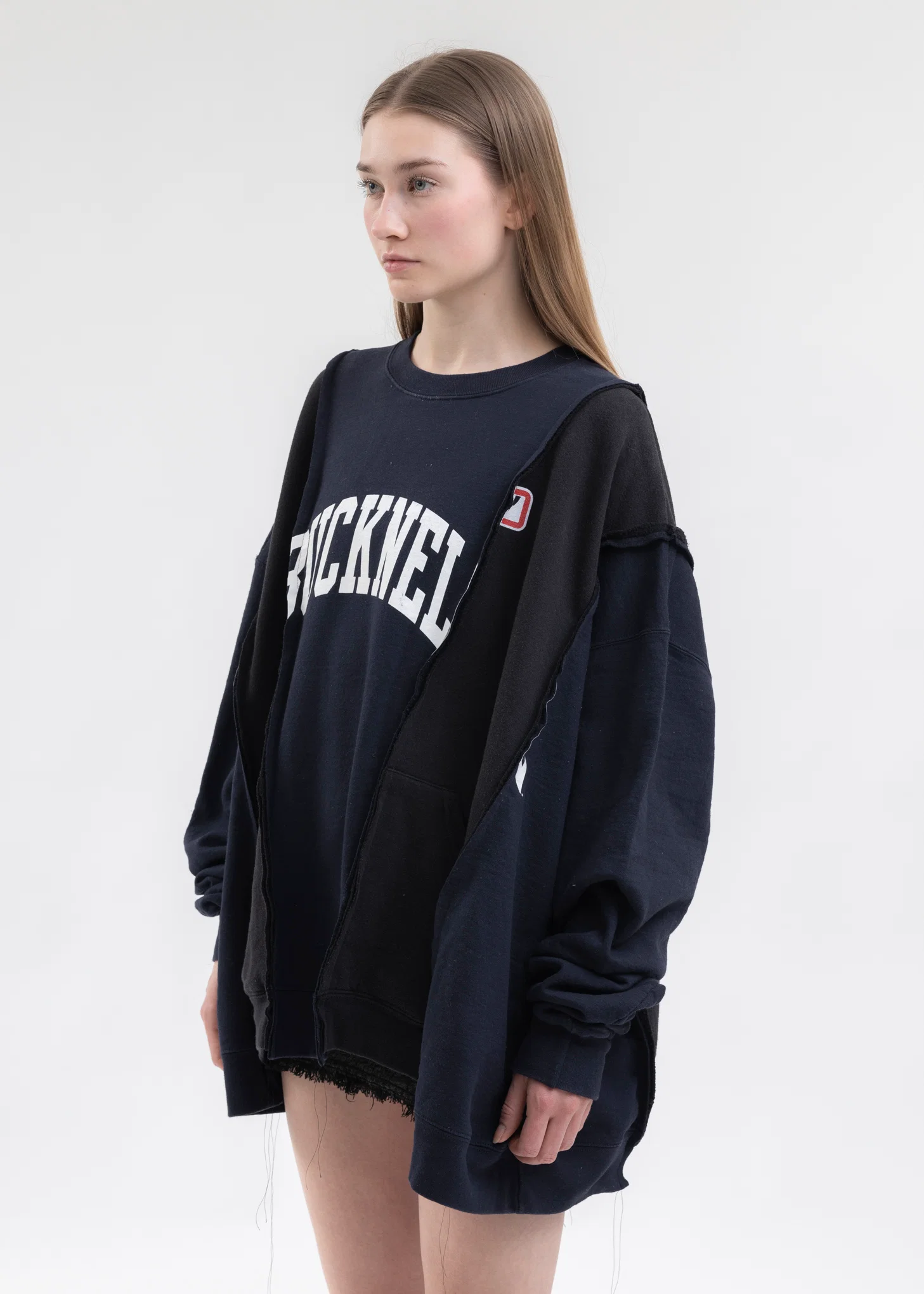 Black Wide College Sweat -Style 1 - Image 4