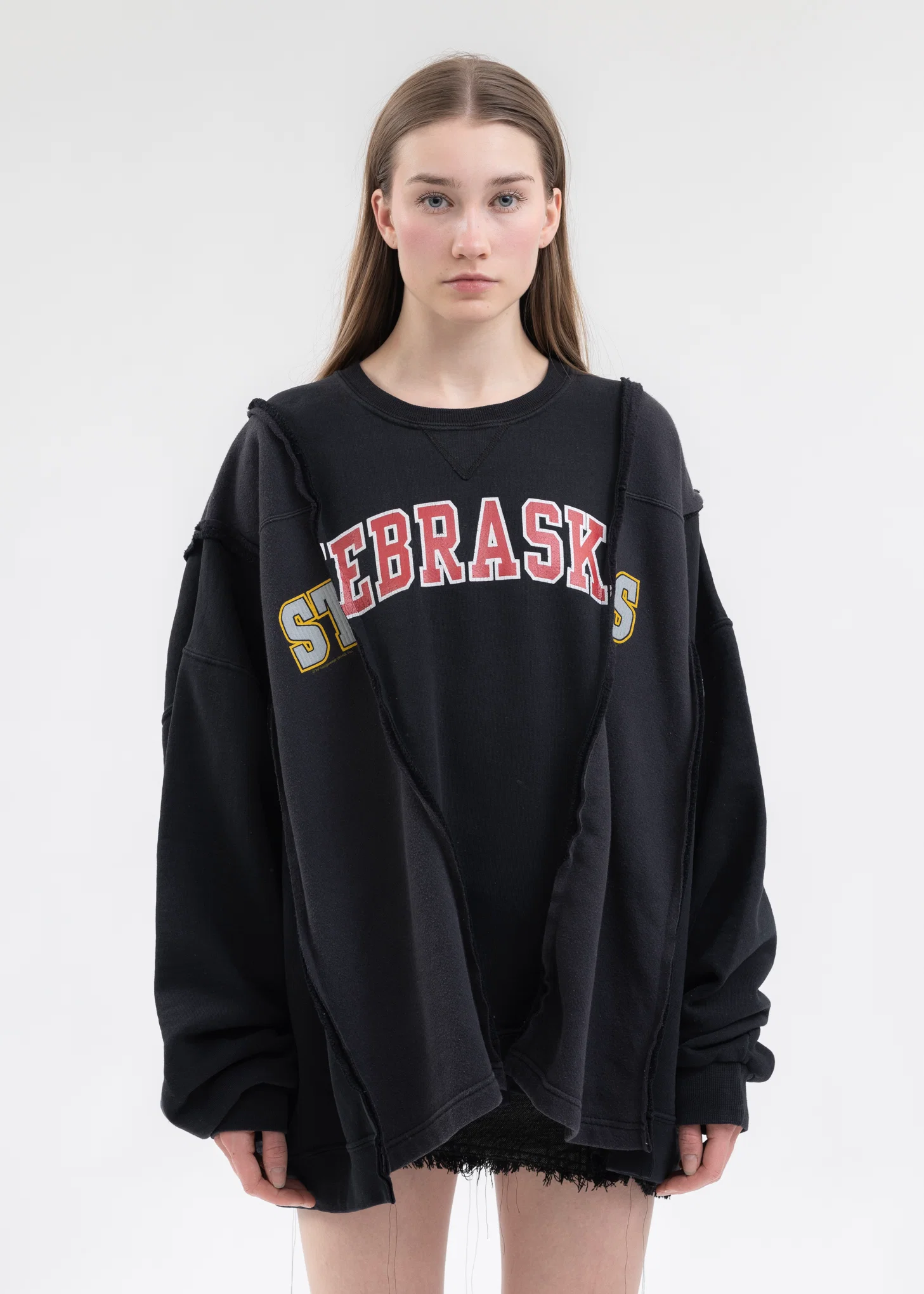 Black Wide College Sweat -Style 2