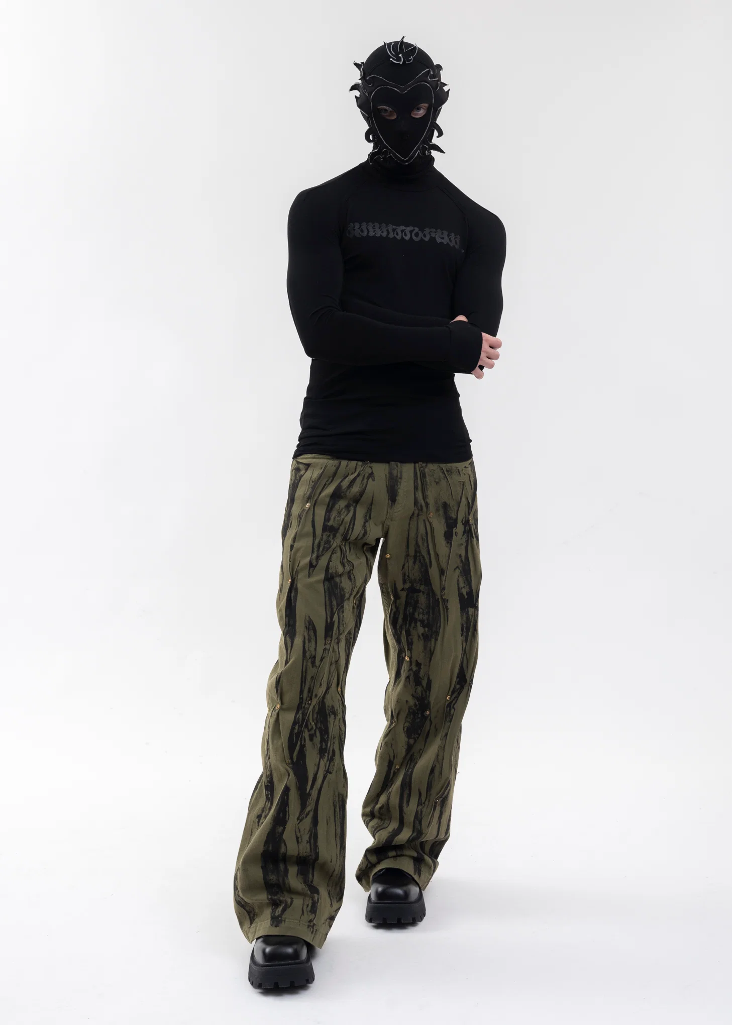 BLACK WING MASK TIGHT TOP - Image 6