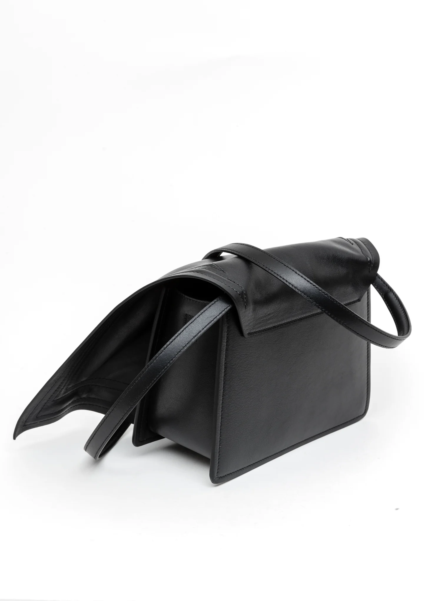 Black Wire Bag - Image 5