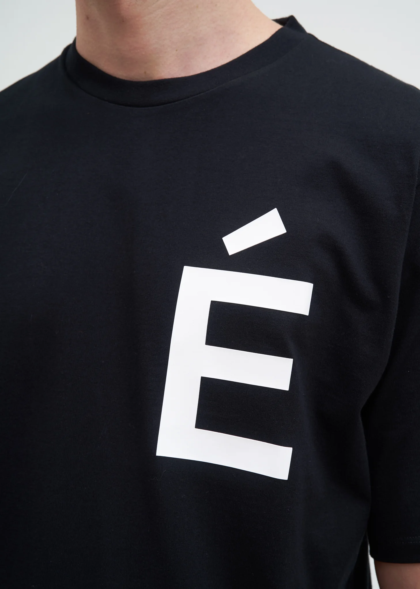 Black Wonder Accent T-Shirt - Image 2