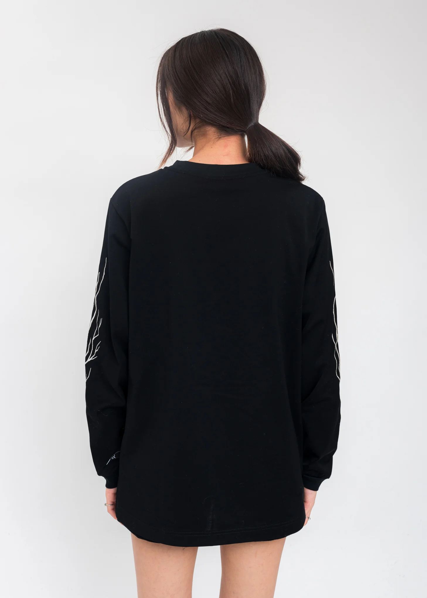 Black Wood Long Sleeves - Image 3