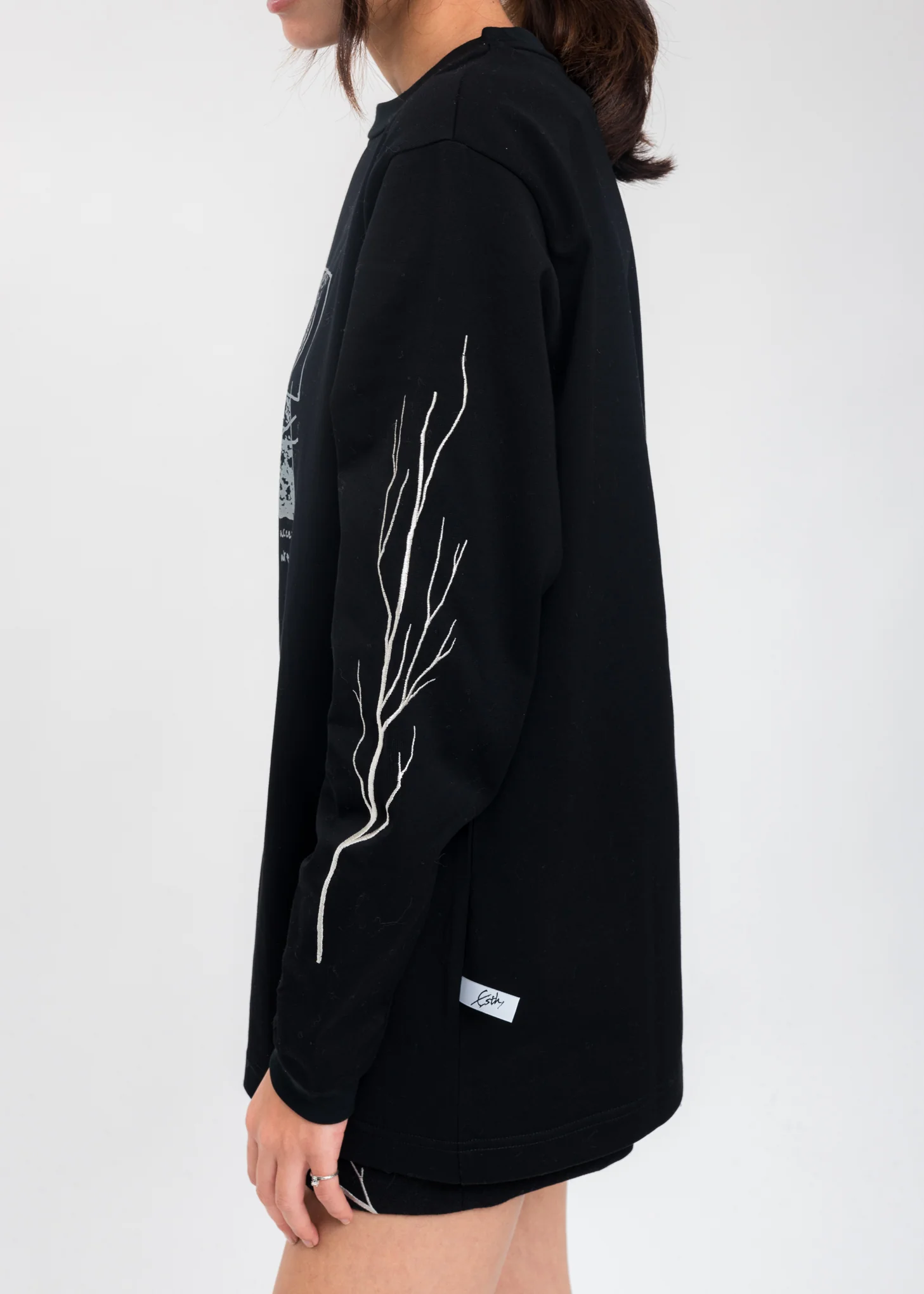 Black Wood Long Sleeves - Image 5