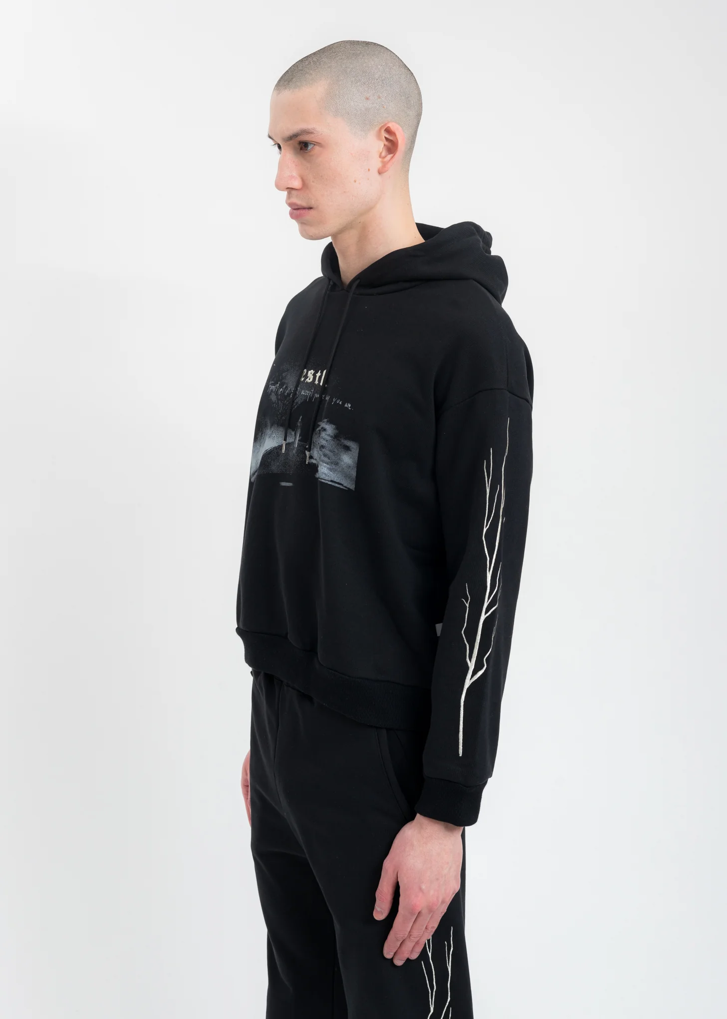 Black Wood Short Hoodie - Image 3