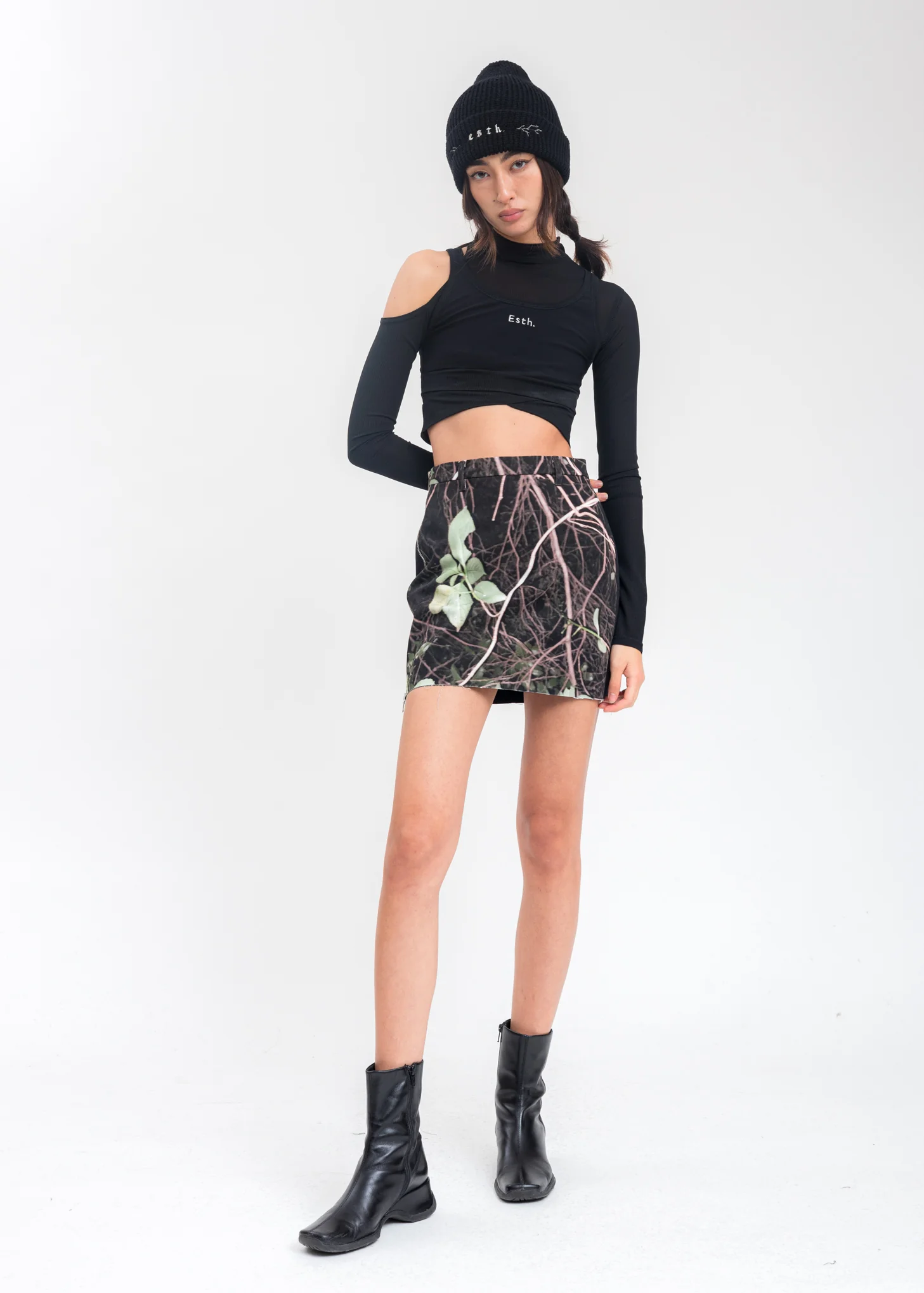 Black Wool Beanie - Image 4