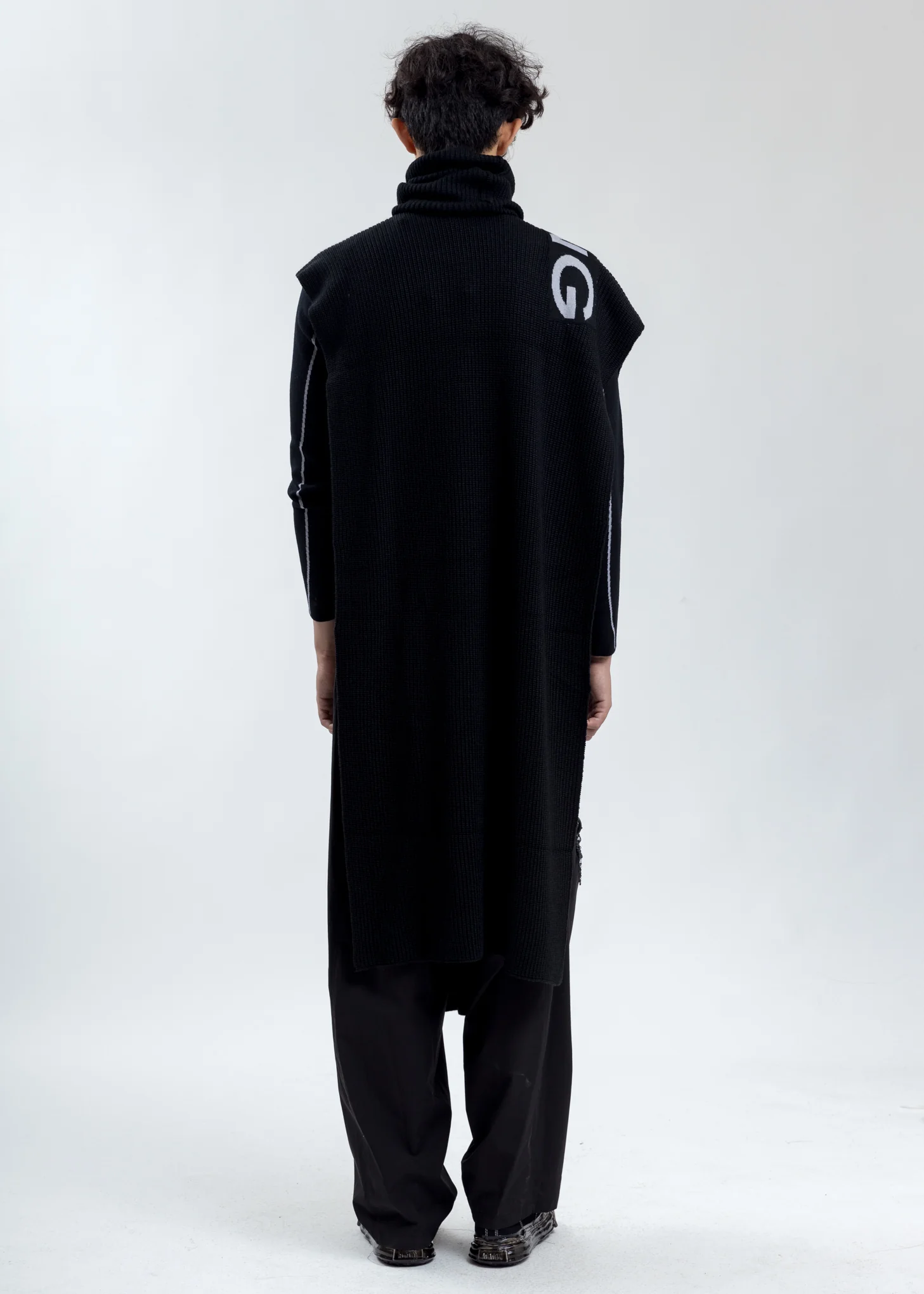 Black Wool Blend Scarf - Image 4