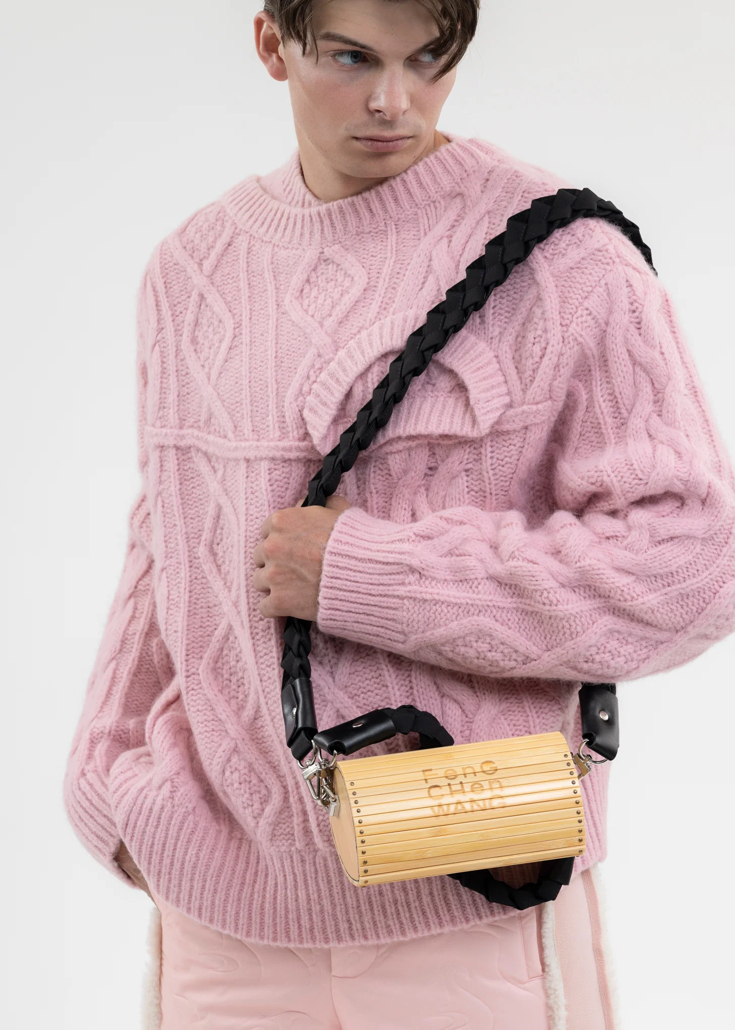 BLACK WOVEN STRAP HEART SHAPED BAMBOO BAG - Image 2