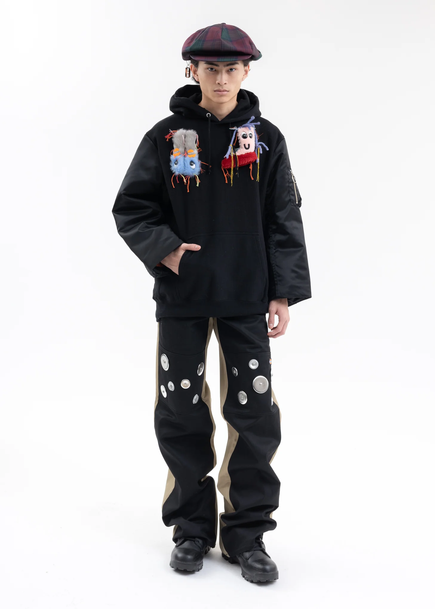 Black X Khaki KIDILL × Dickies Metal Badges Pants - Image 6