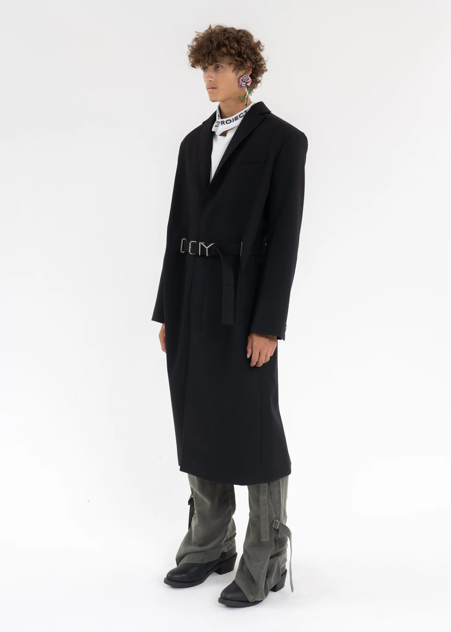BLACK Y BELT COAT