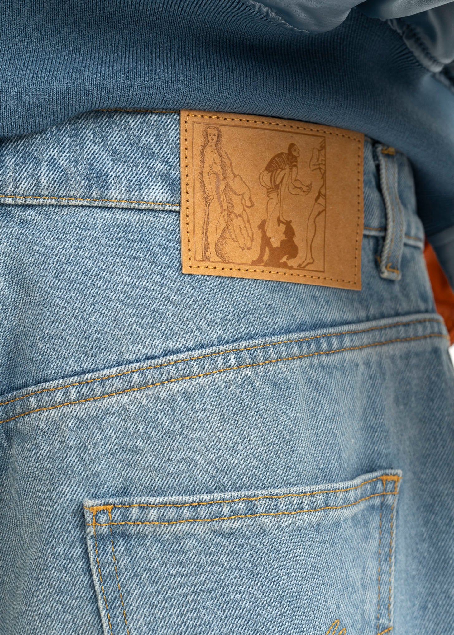 BLEACHED WASH BLUE EXTENDED WIDE LEG JEAN - Image 6