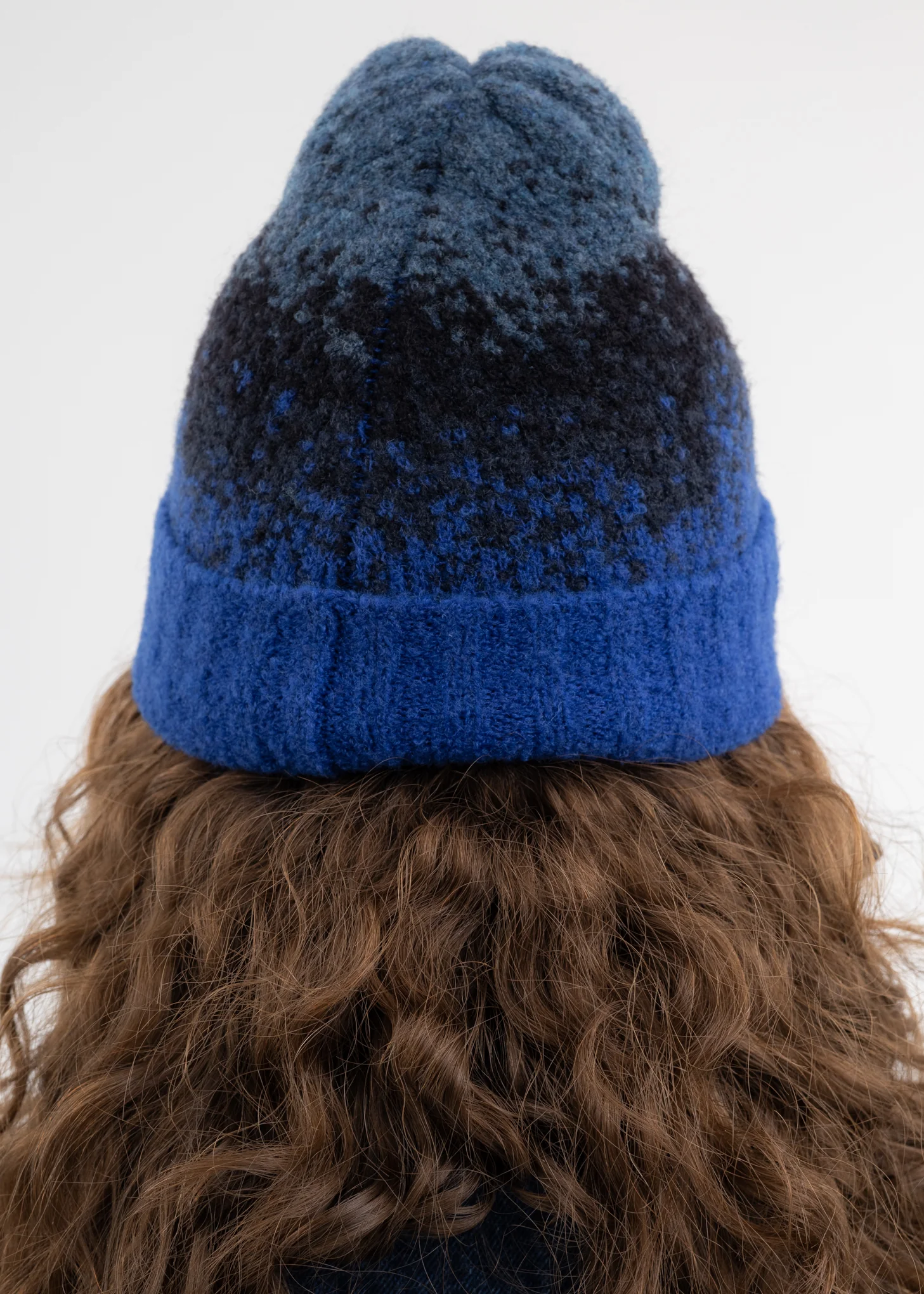 BLUE / BLACK / GREY GRADIENT KNIT BEANIE - Image 3