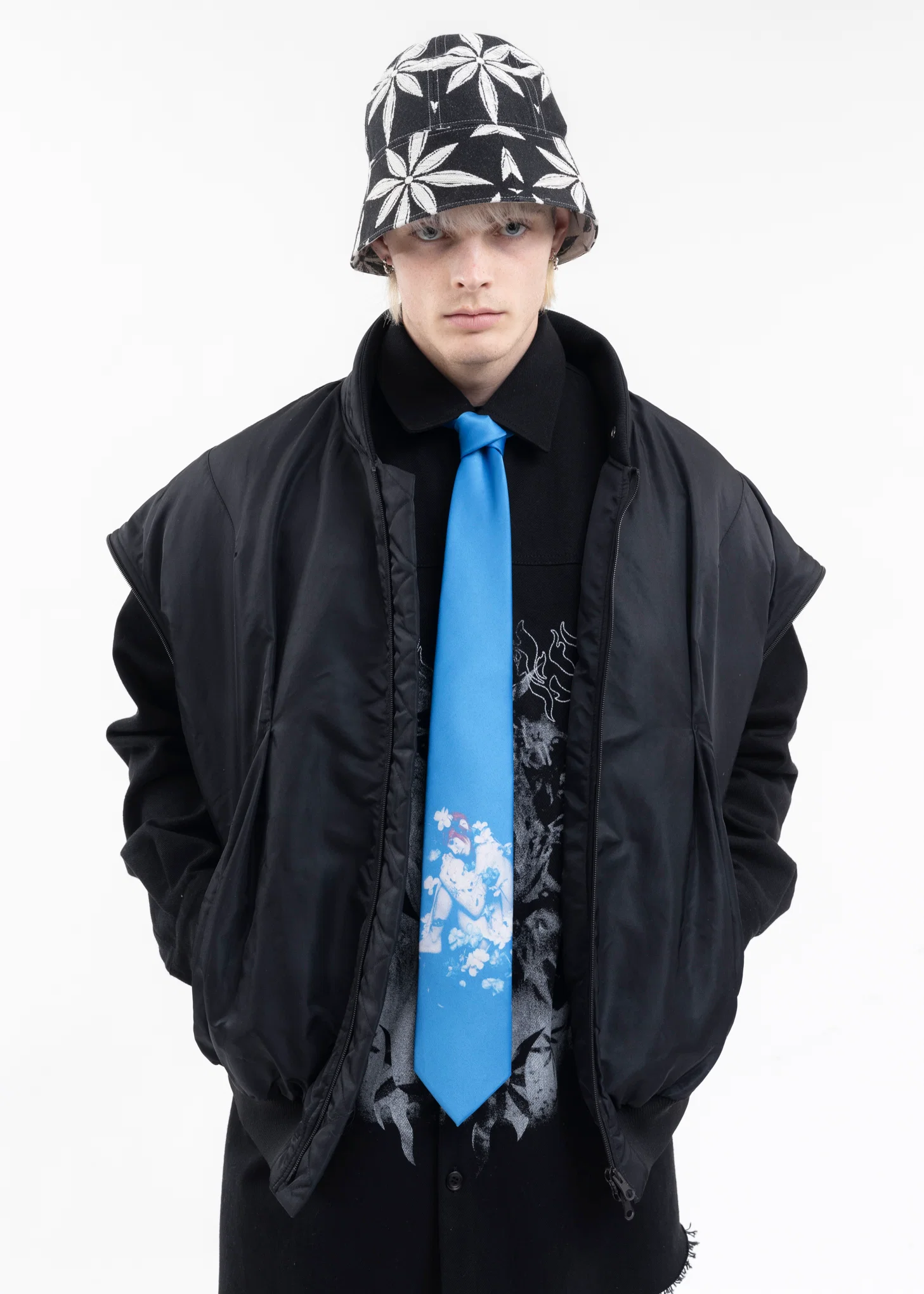 BLUE BLUE GIRL TIE