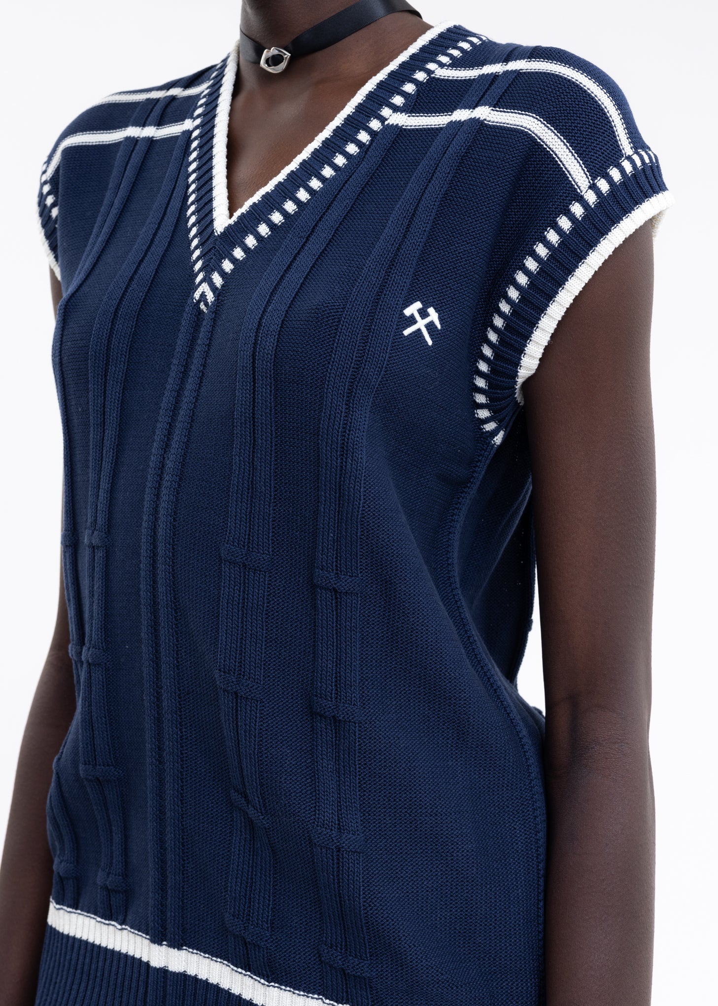 BLUE Knitted COLOR-BLOCKED INTARSIA JUMPER - Image 9