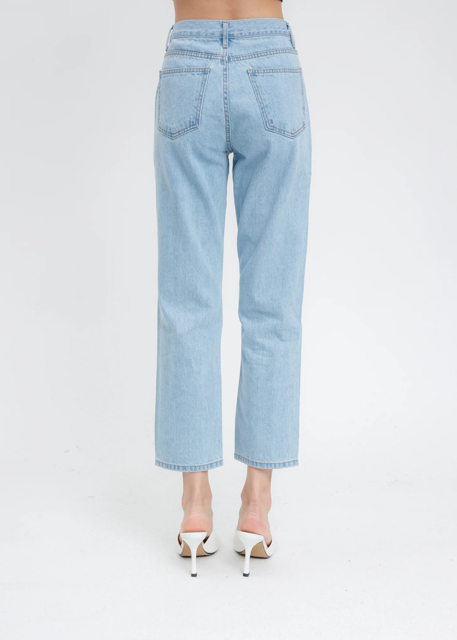 Blue Label Boyfriend Jeans - Image 3