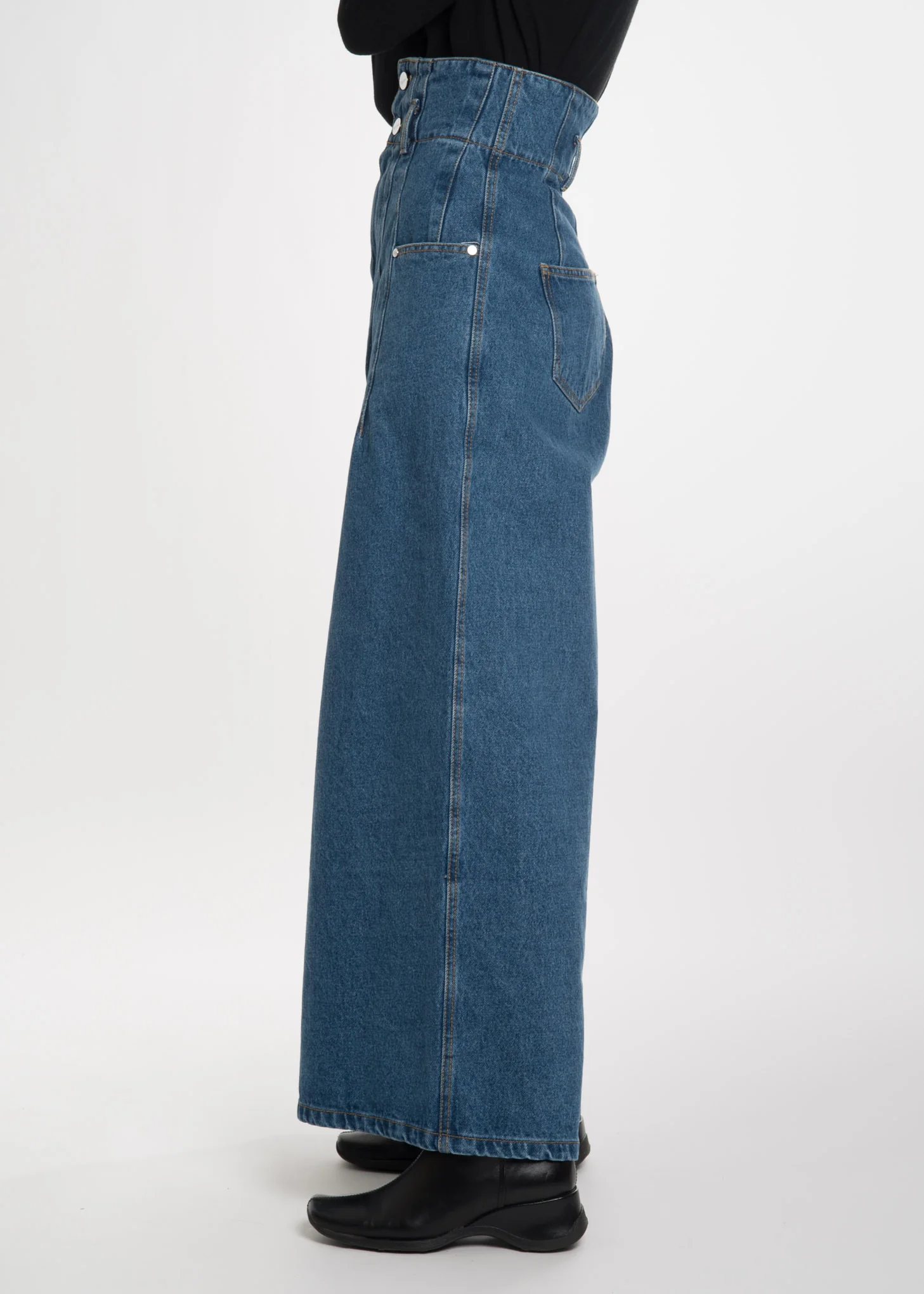 Blue Minimaliste Stone Wash Jeans - Image 3