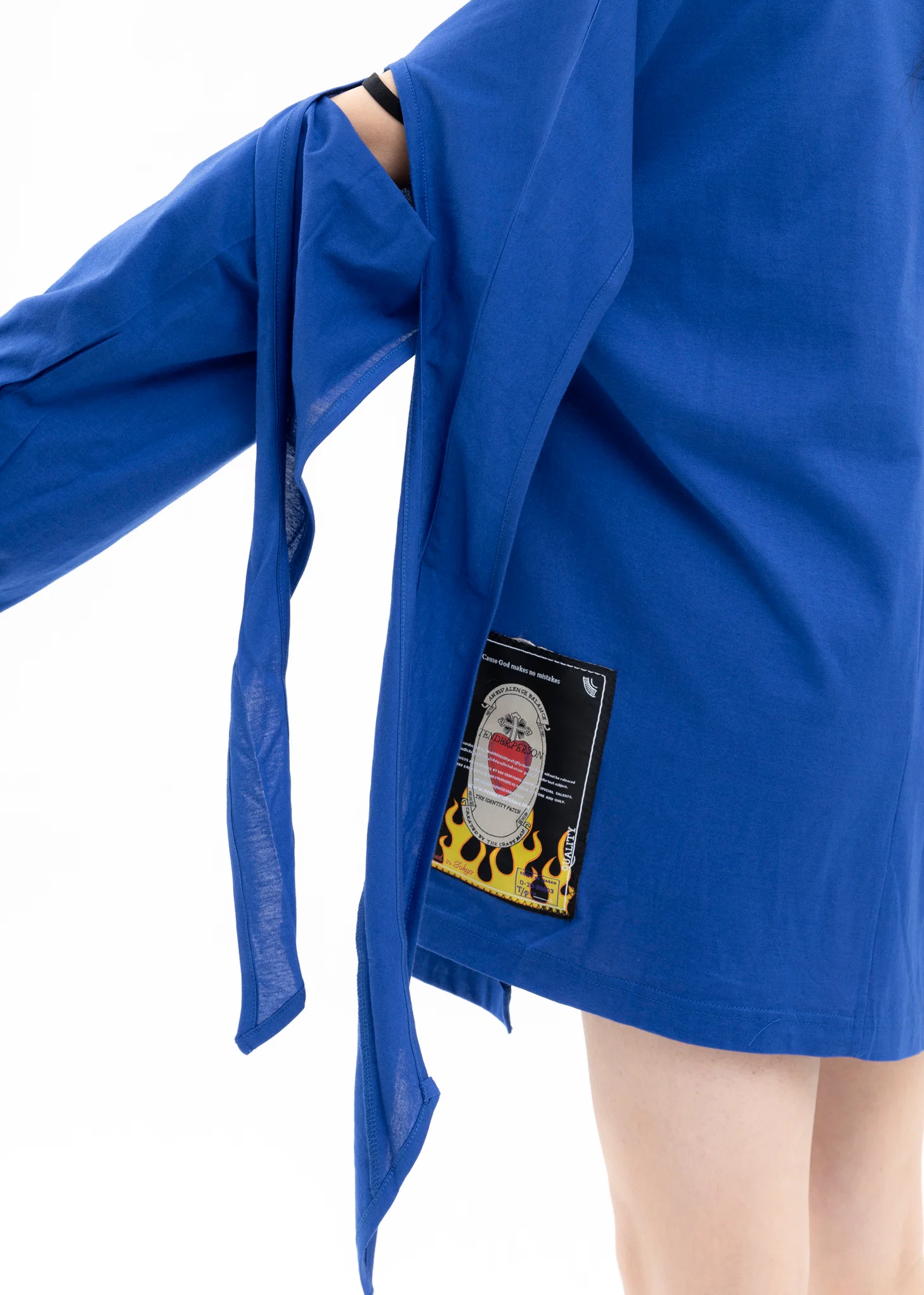 BLUE MUSUBI LONG TEE - Image 5