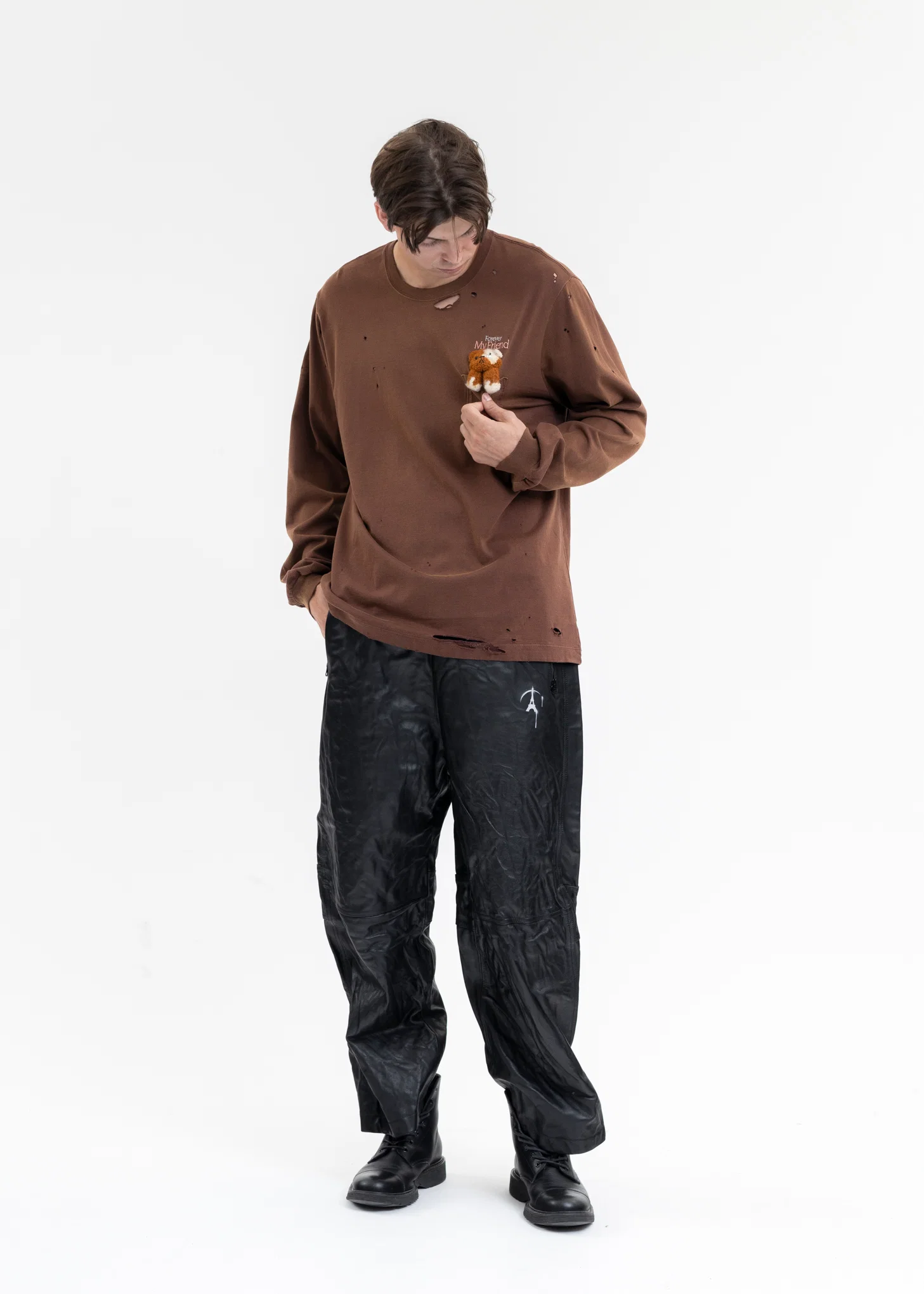 BROWN LONG SLEEVE T-SHIRT WITH MY FRIEND - Image 5