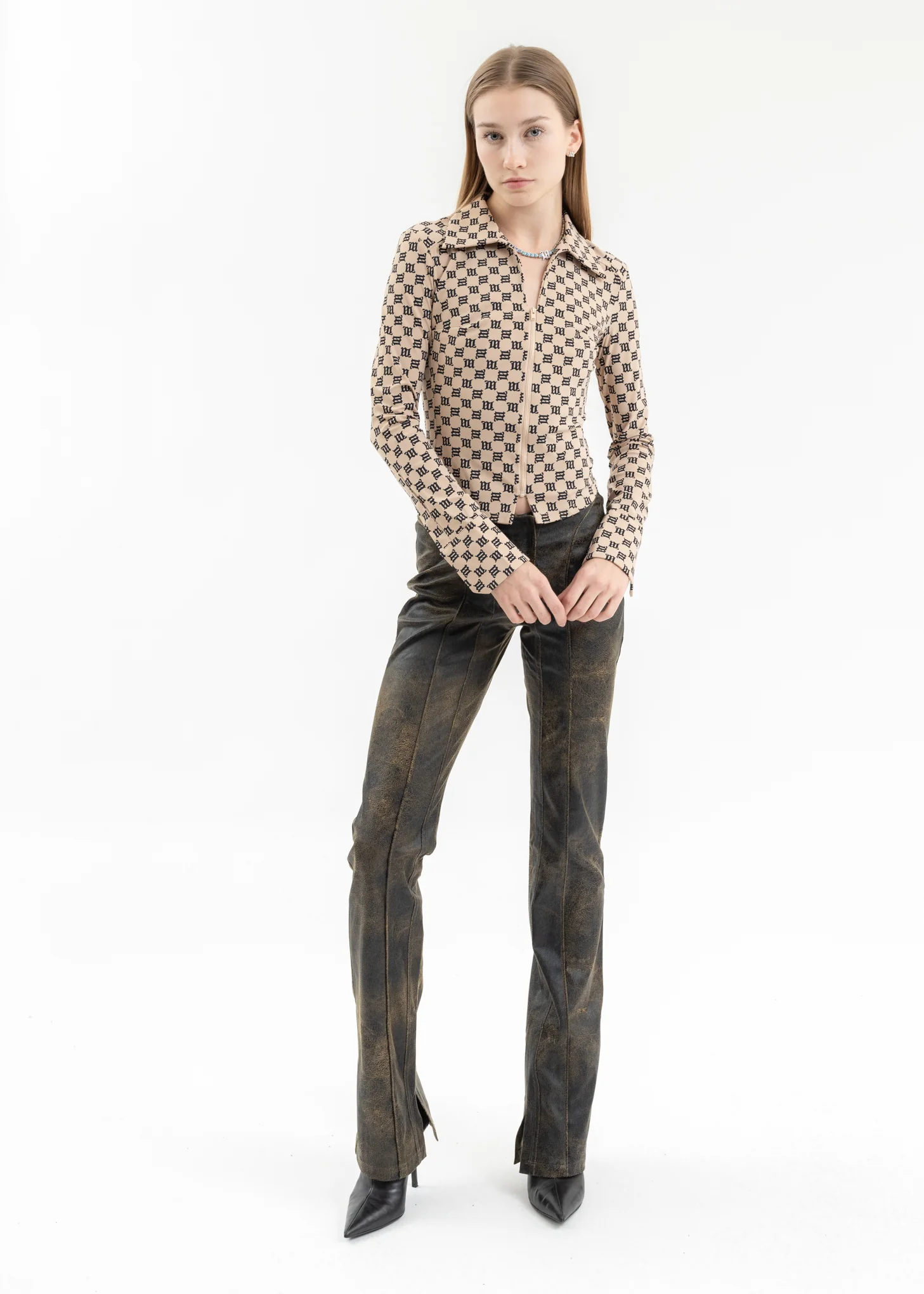 BROWN VEGAN LEATHER FLARED TROUSERS - Image 7
