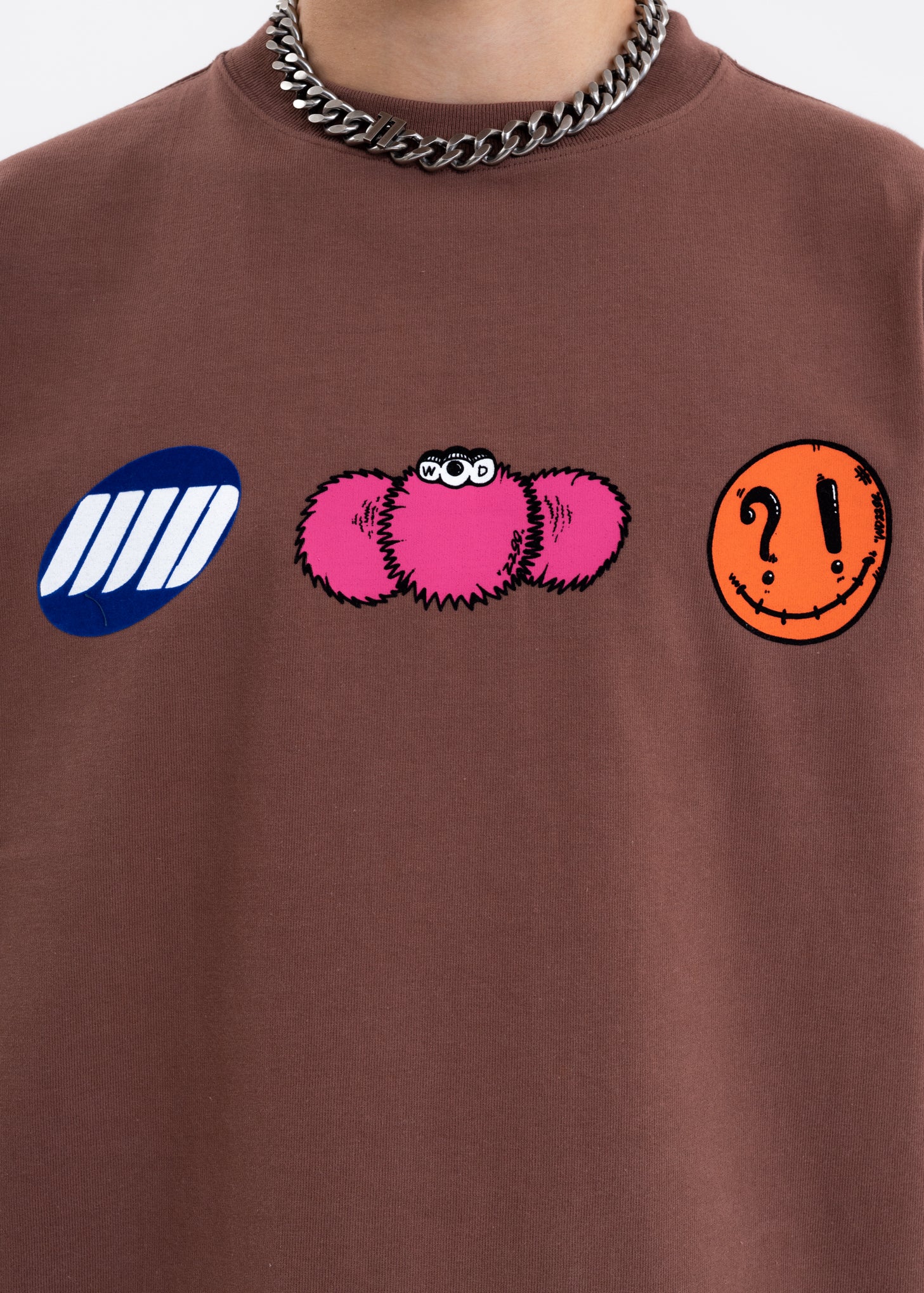 BROWN WE11DONE CHARACTER LOGO T-SHIRT - Image 3