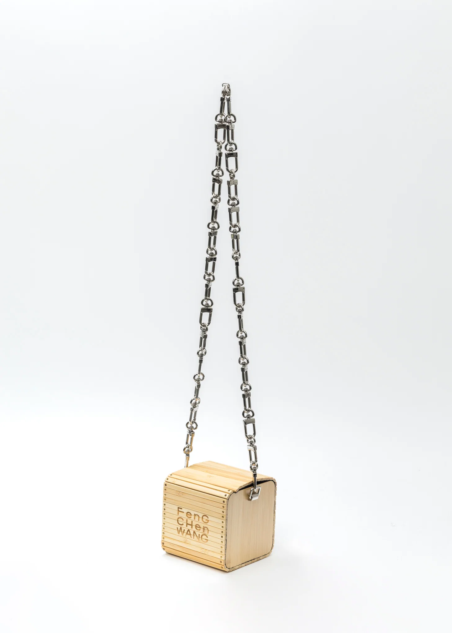 BUCKLE CHAIN SQUARE BAMBOO BAG