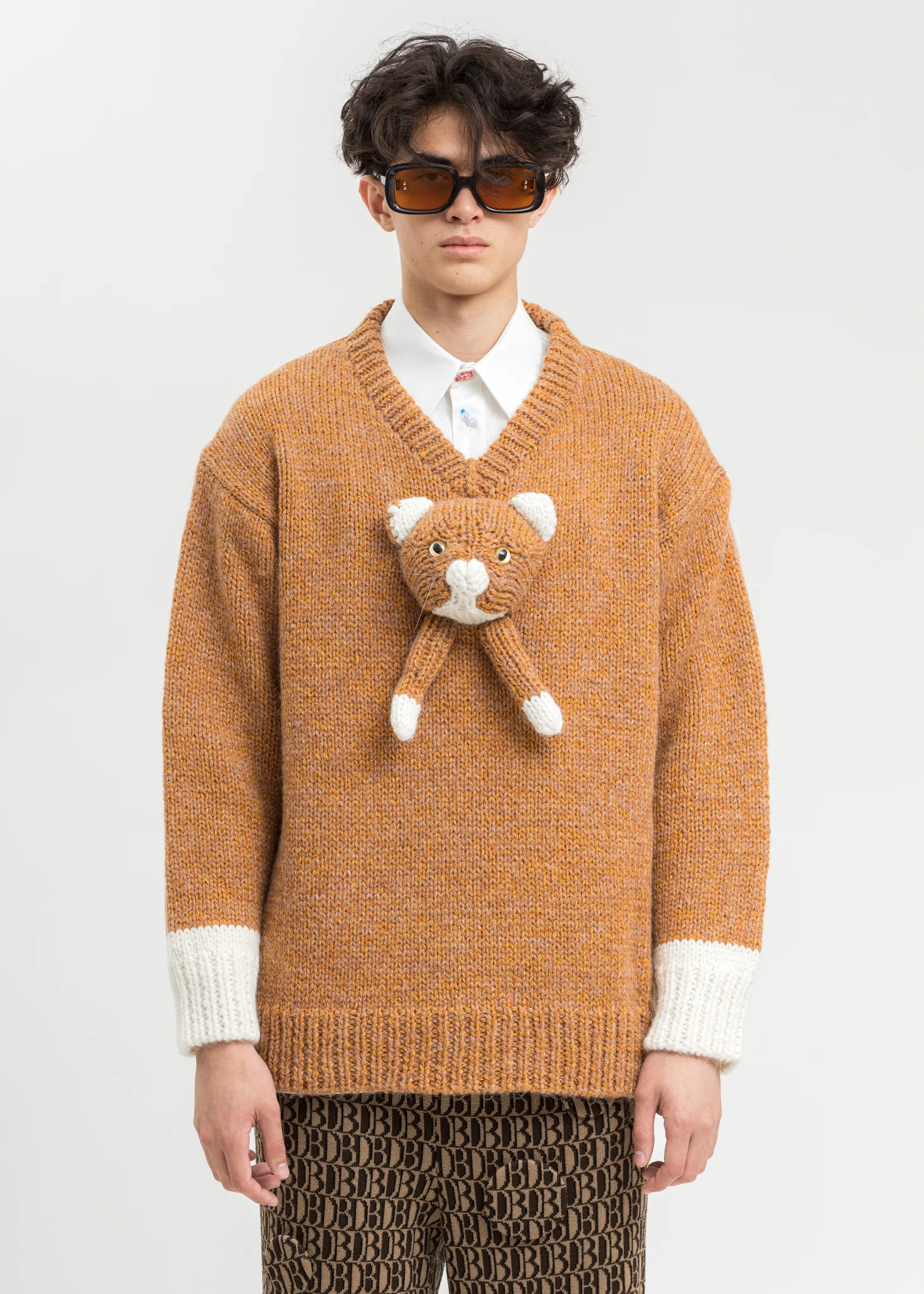 Camel Stuffed Cat Hand-Knitting Pullover