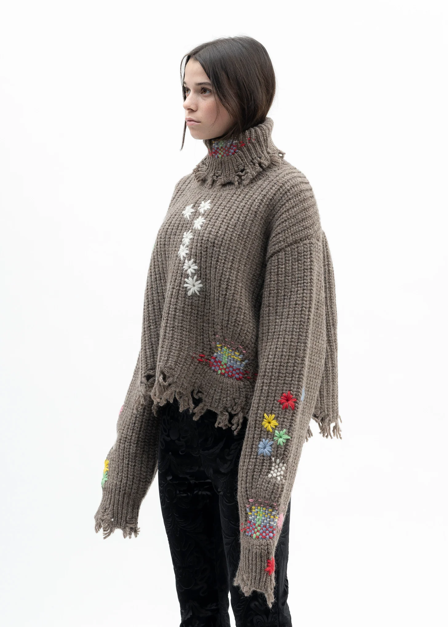 CAMEL DARNING CUT OFF KNIT PULLOVER - Image 3