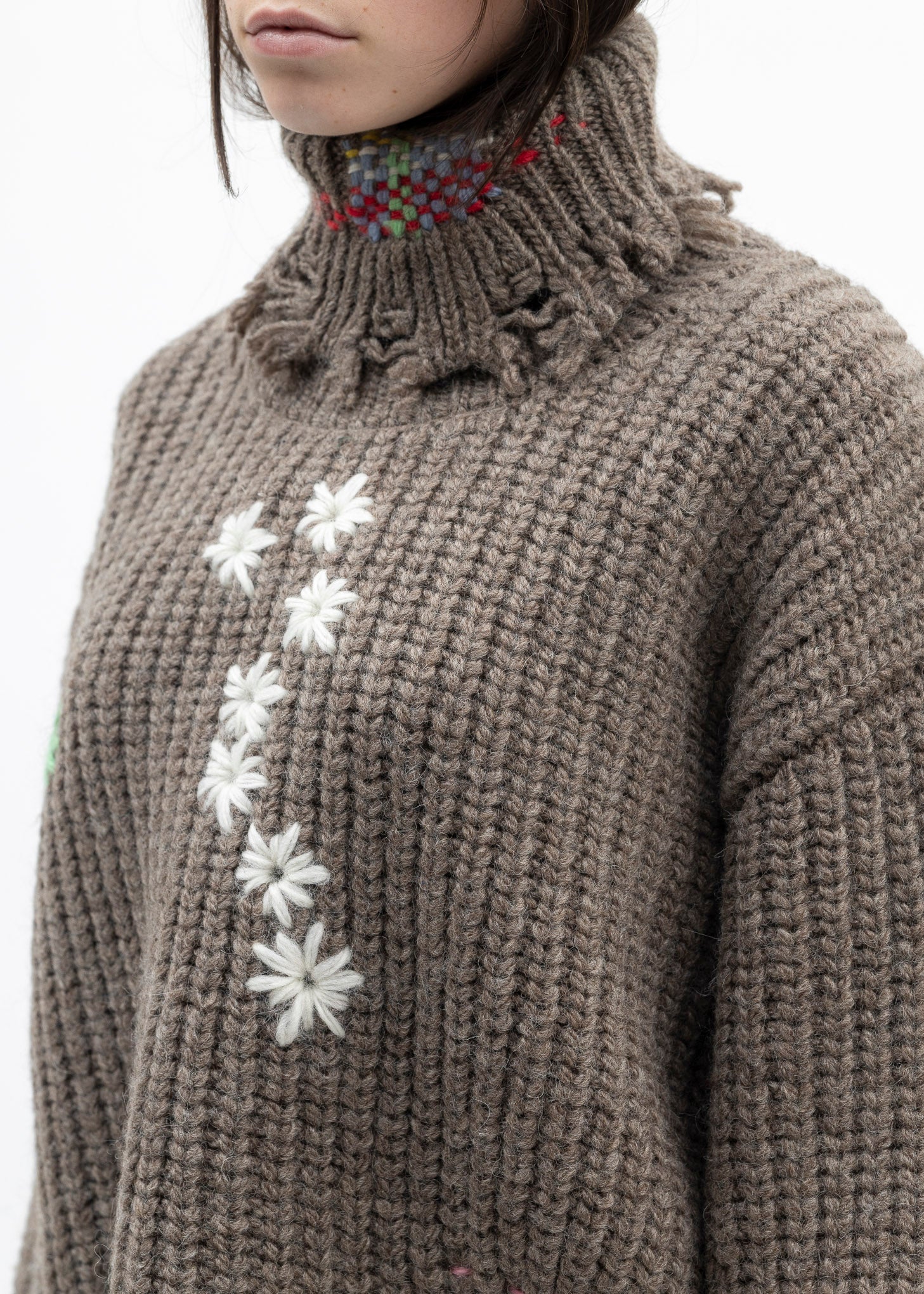 CAMEL DARNING CUT OFF KNIT PULLOVER - Image 4