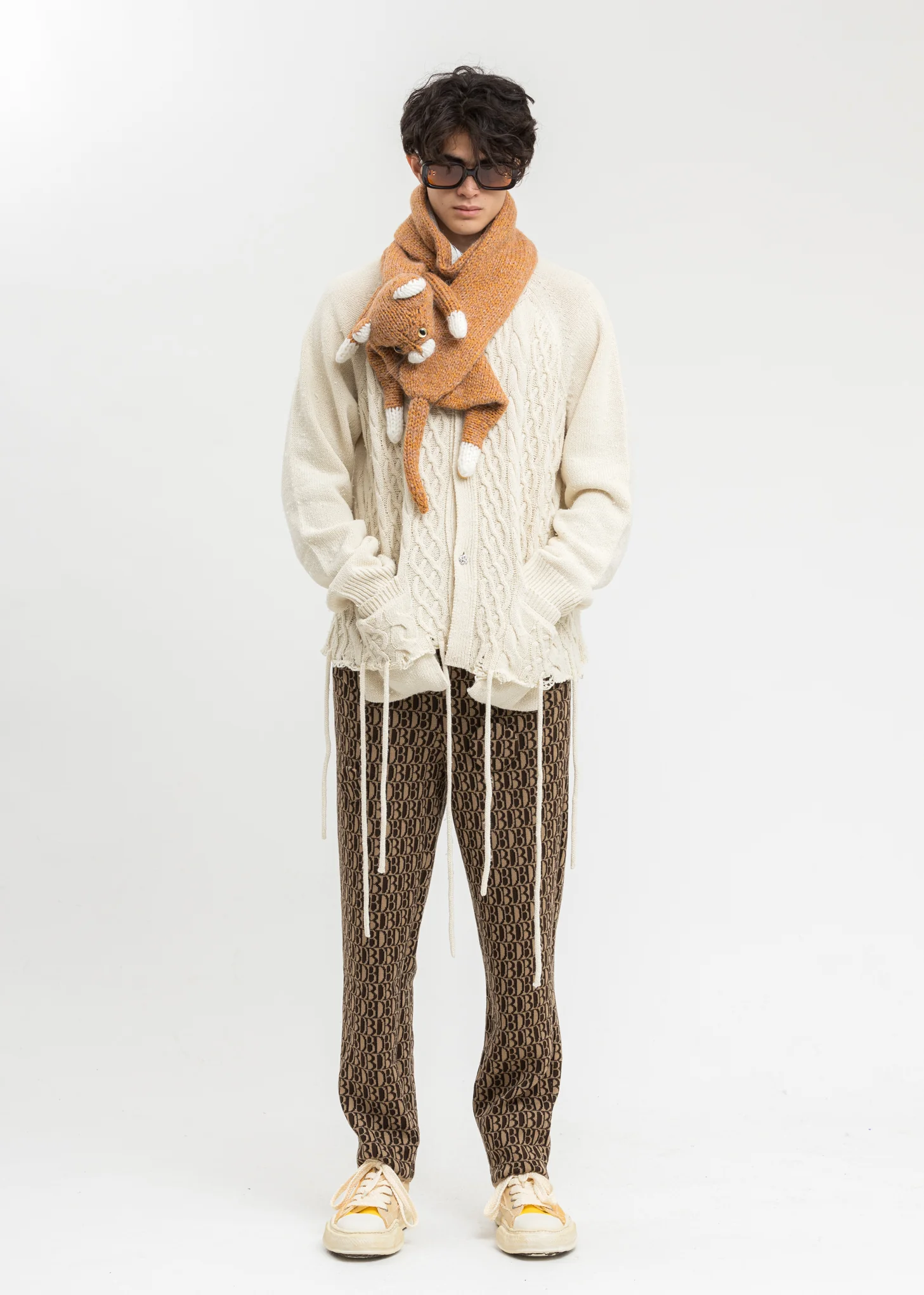 Camel Stuffed Cat Hand-Knitting Scarf - Image 4