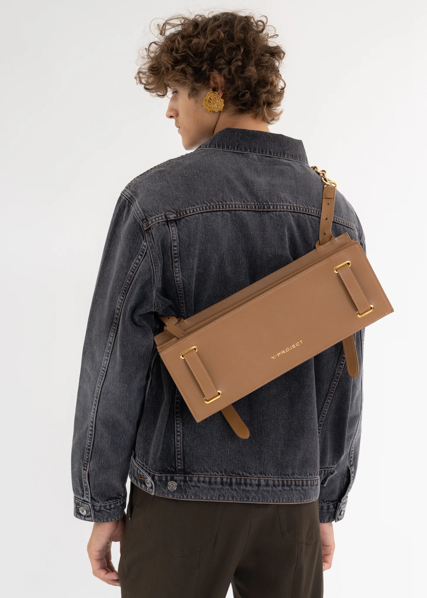 CARAMEL ACCORDION BAG WITH CHAIN - Image 2