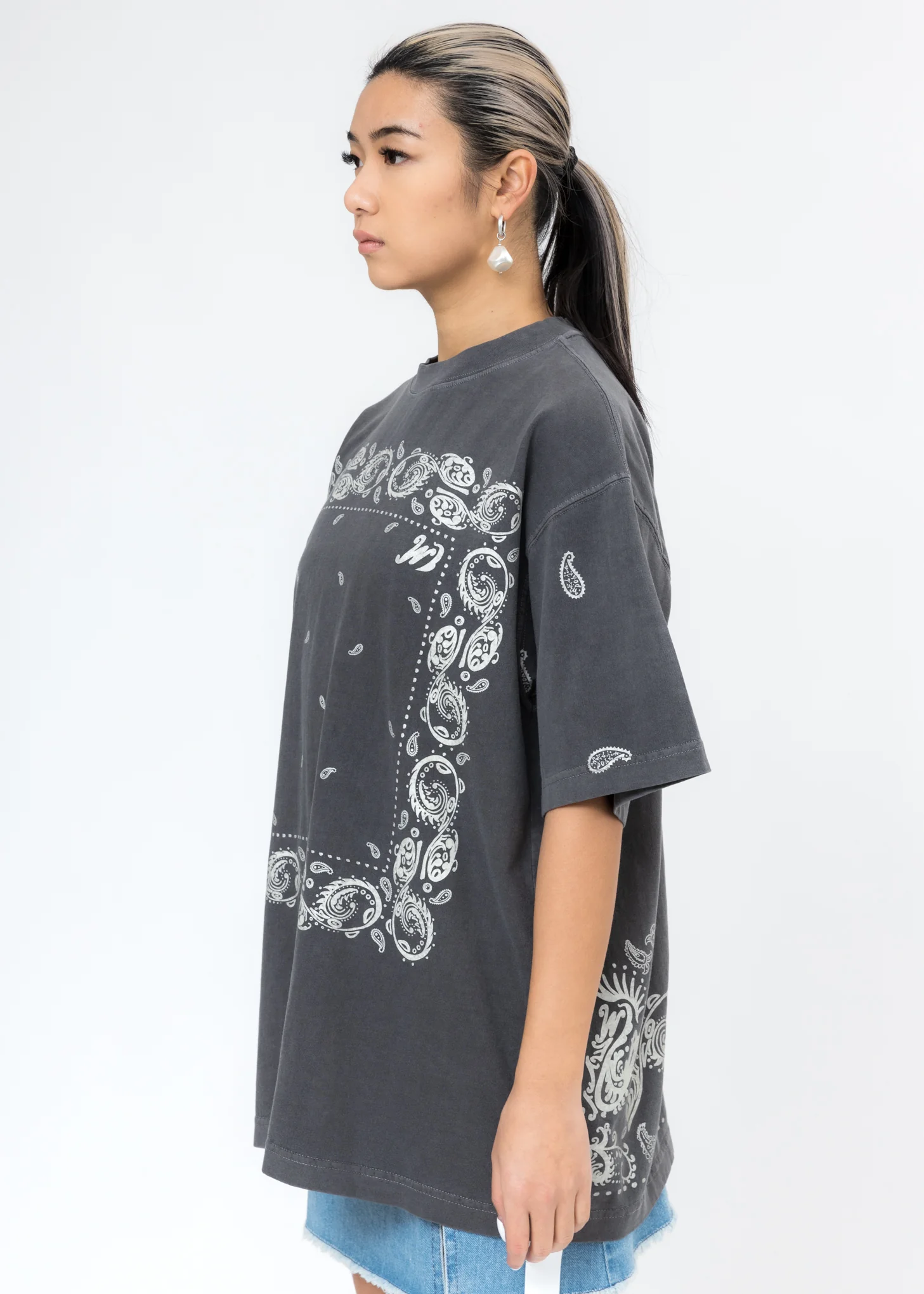 Charcoal Bandana T-Shirt (Glow In The Dark) - Image 5