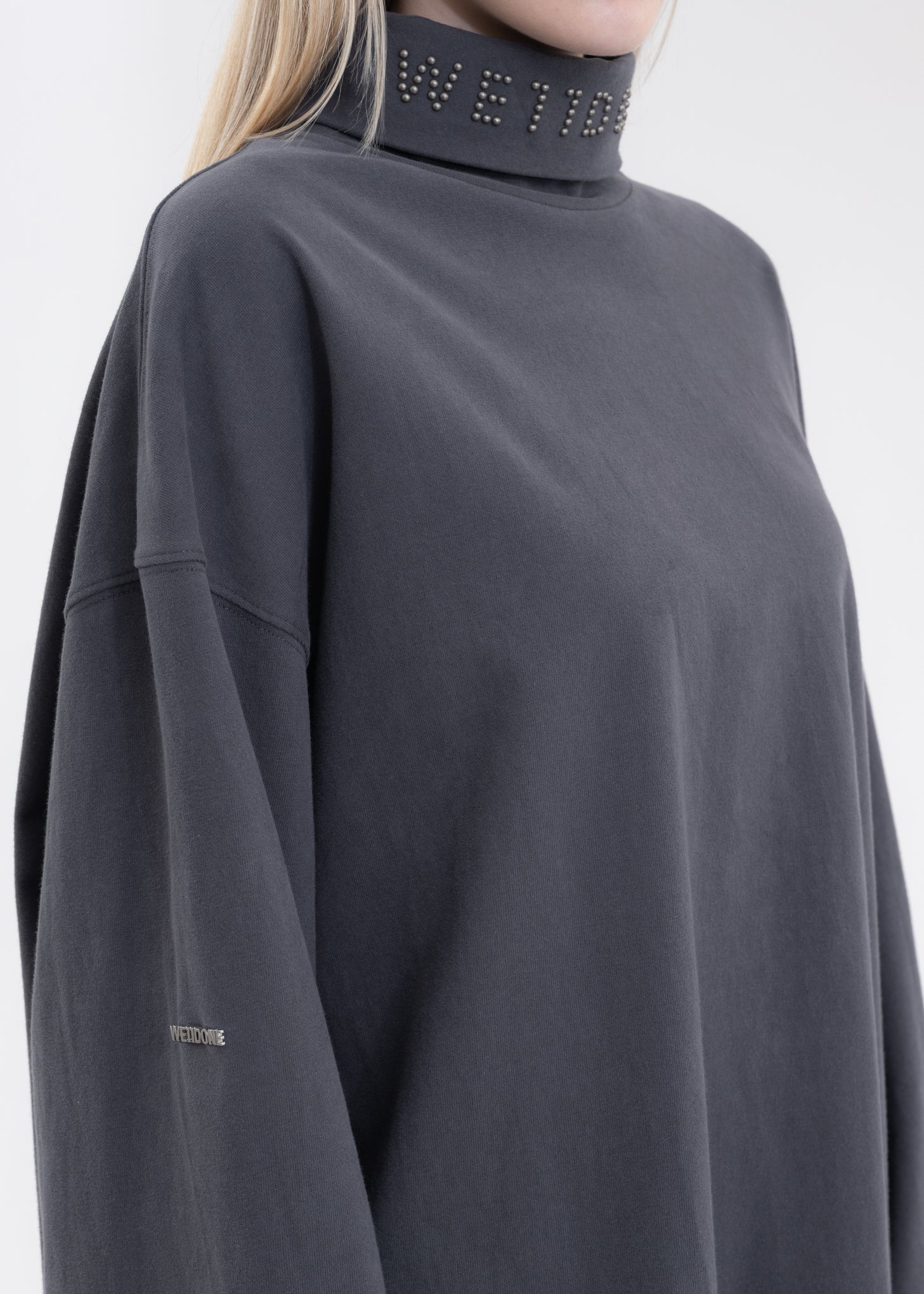 CHARCOAL LOGO ROLL NECK LONG-SLEEVED T-SHIRT - Image 2