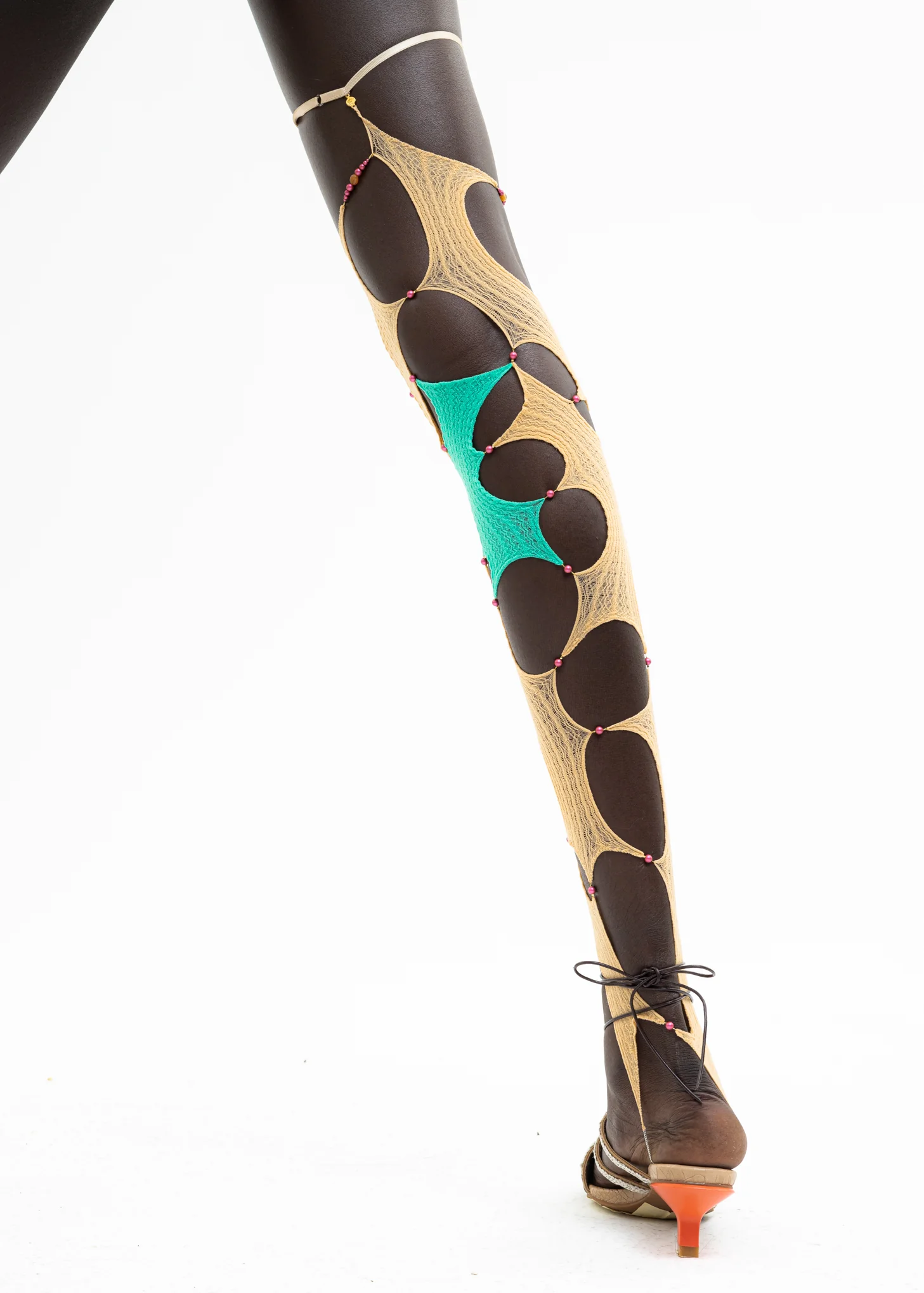 CHEESE & SEAFOAM SINGLE CROPPED THIGH-HIGH SOCK - Image 4