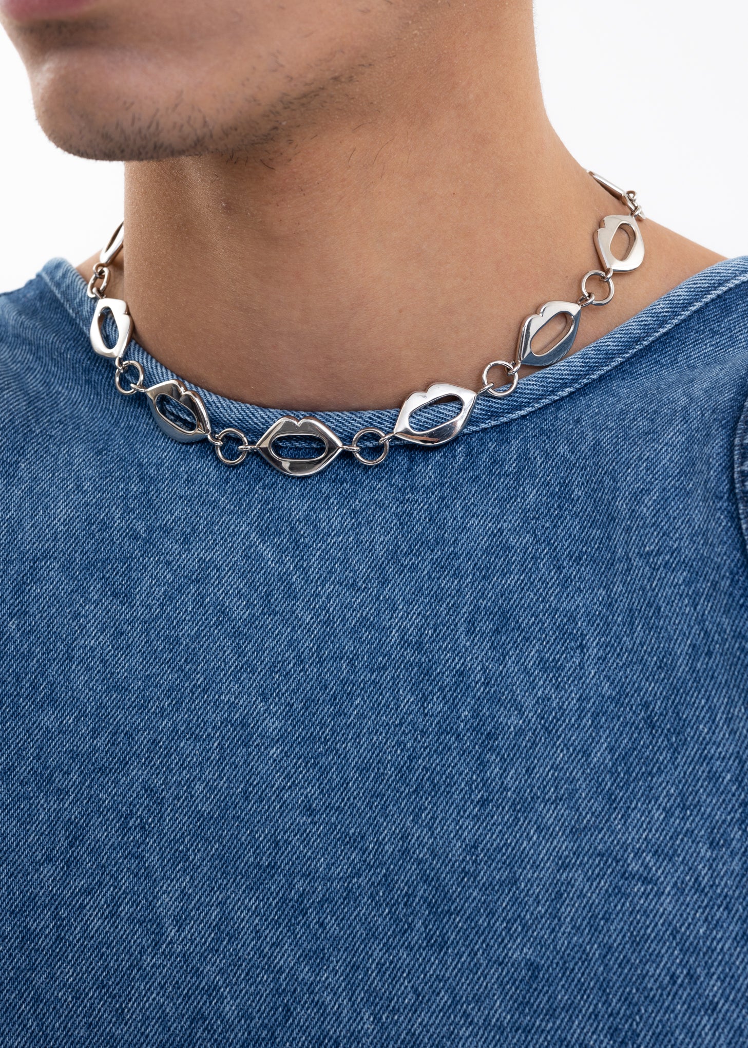 CHOKER W SILVER LIPS - Image 3