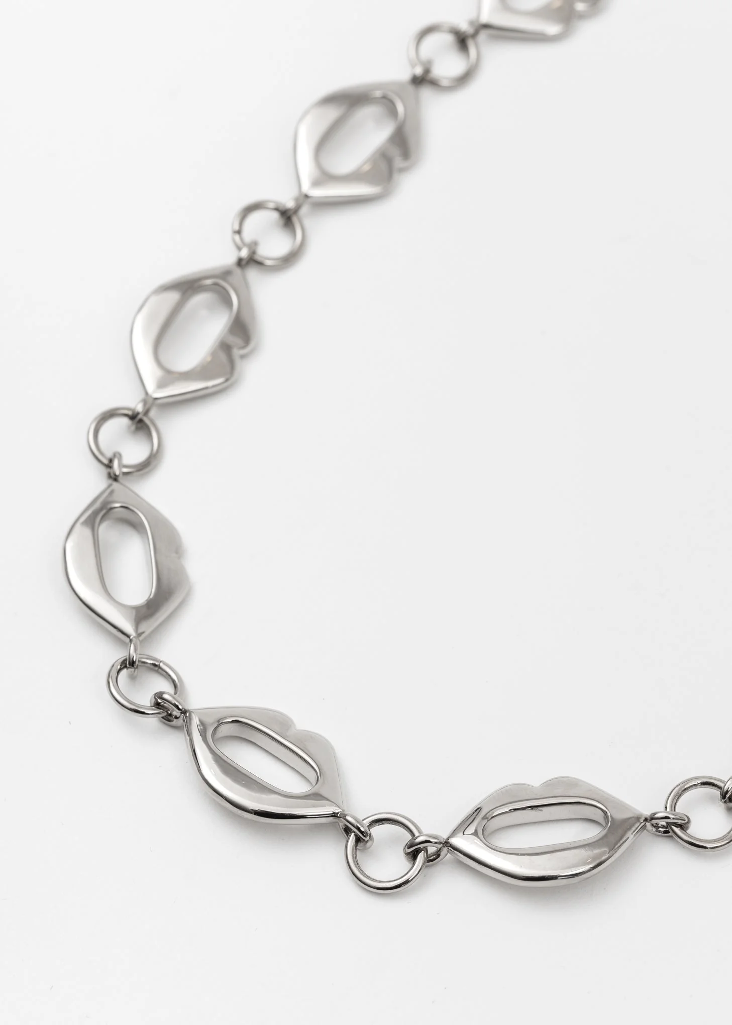 CHOKER W SILVER LIPS - Image 6
