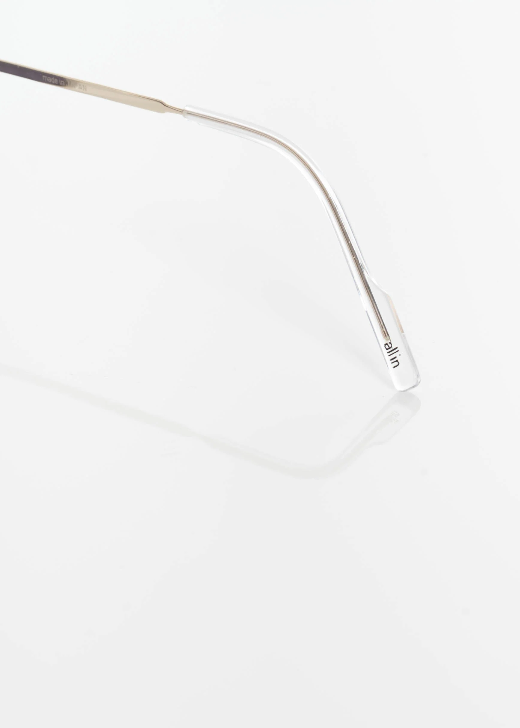 Gold and Black Japon Sunglasses - Image 7